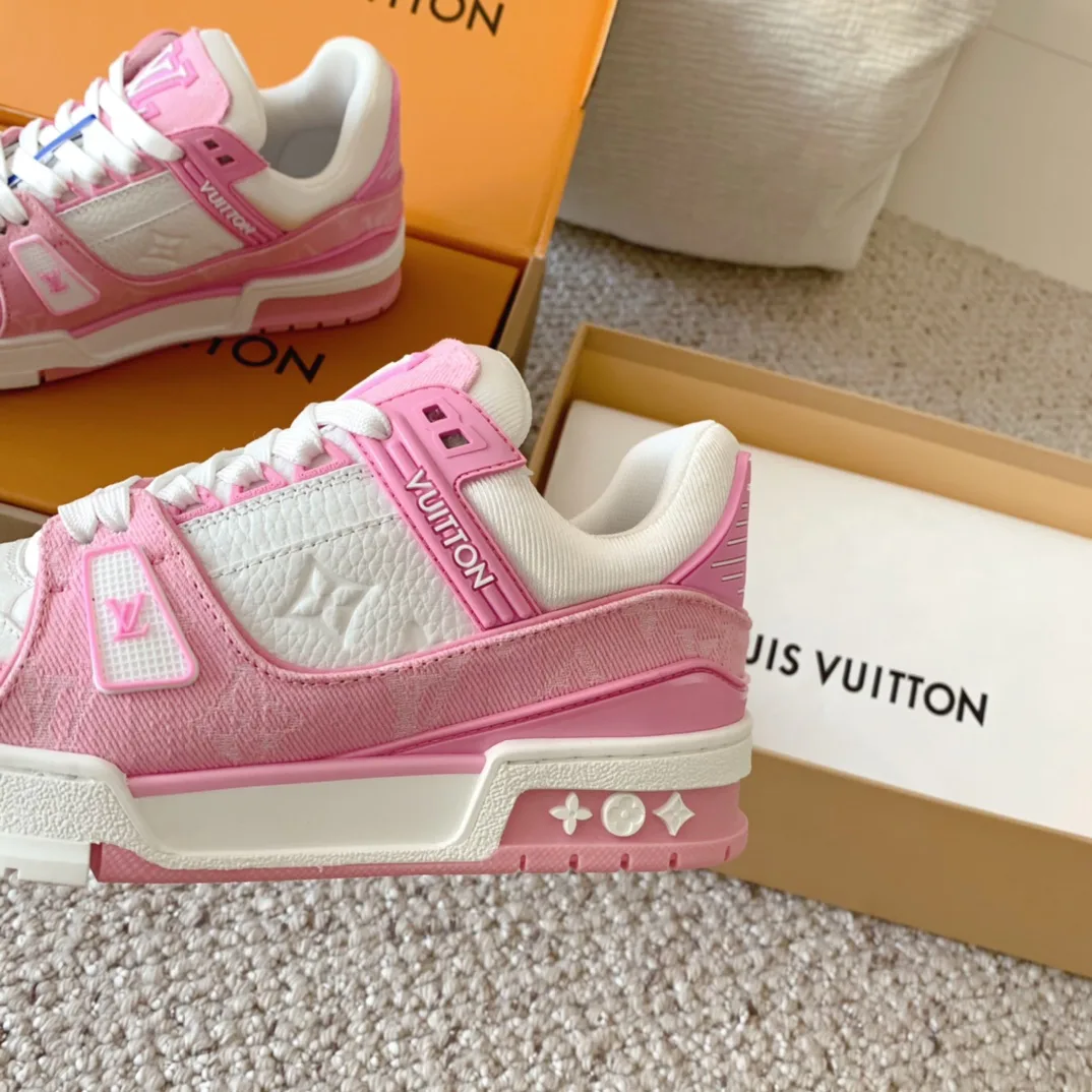 Кроссовки Женские Louis Vuitton 10290669
