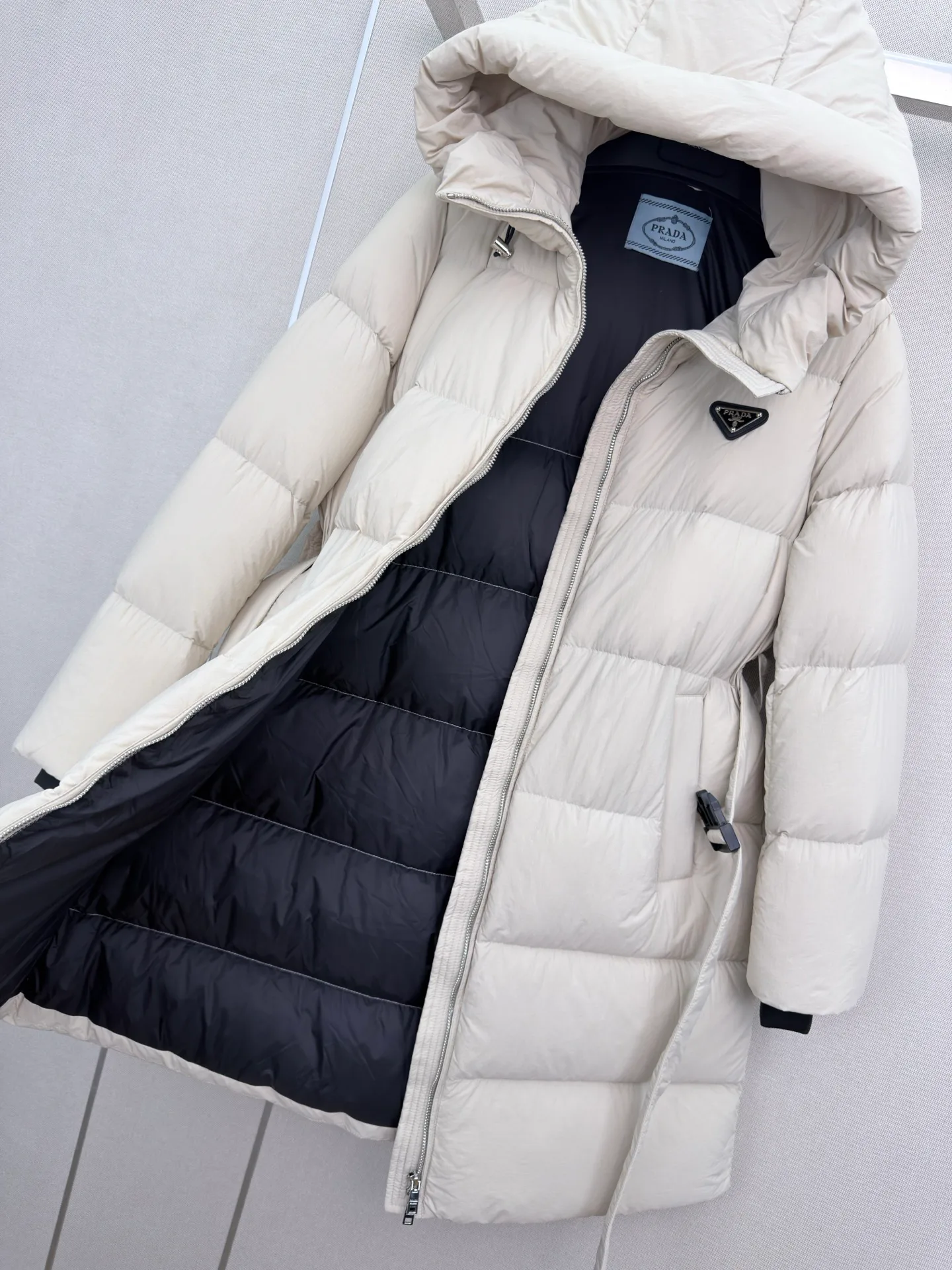 Куртки И Пуховики Женские Prada 18108680