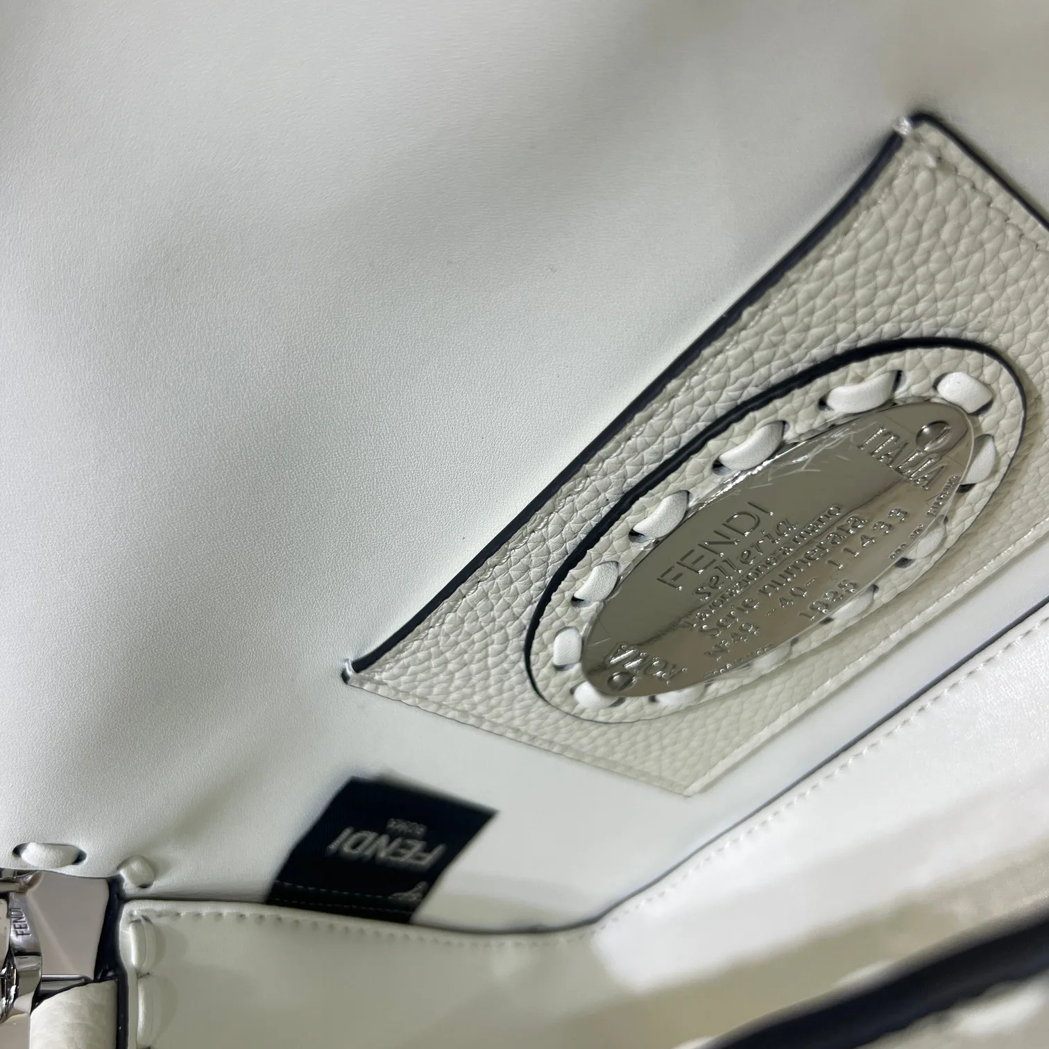 Классические Сумки Женские Fendi 12718231