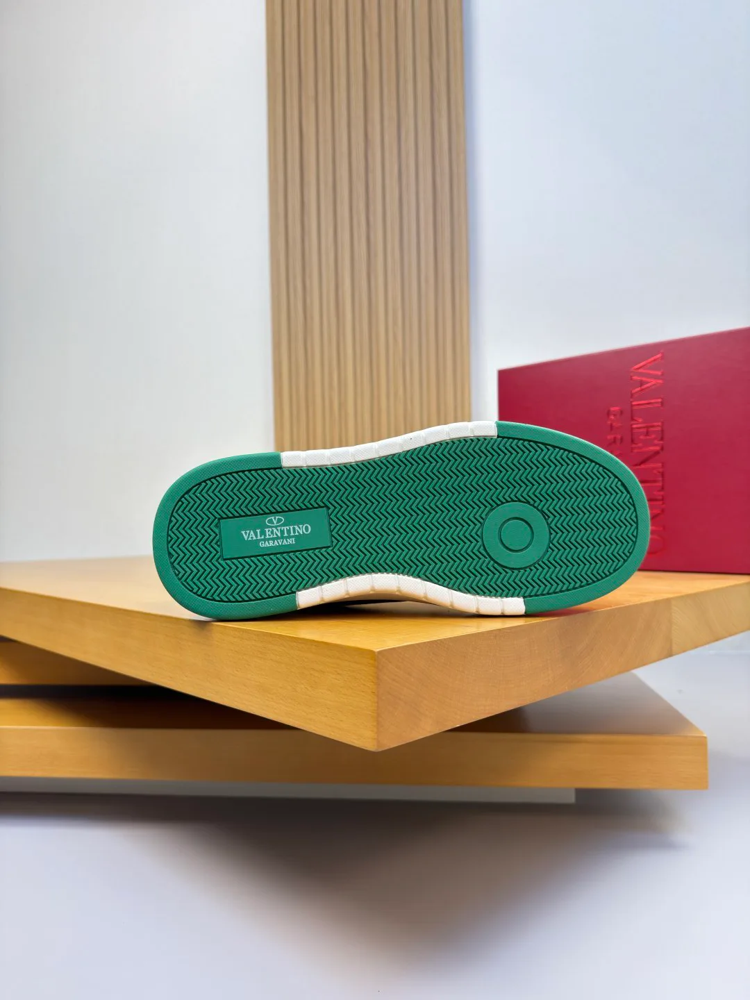 Кроссовки Женские Valentino 226773