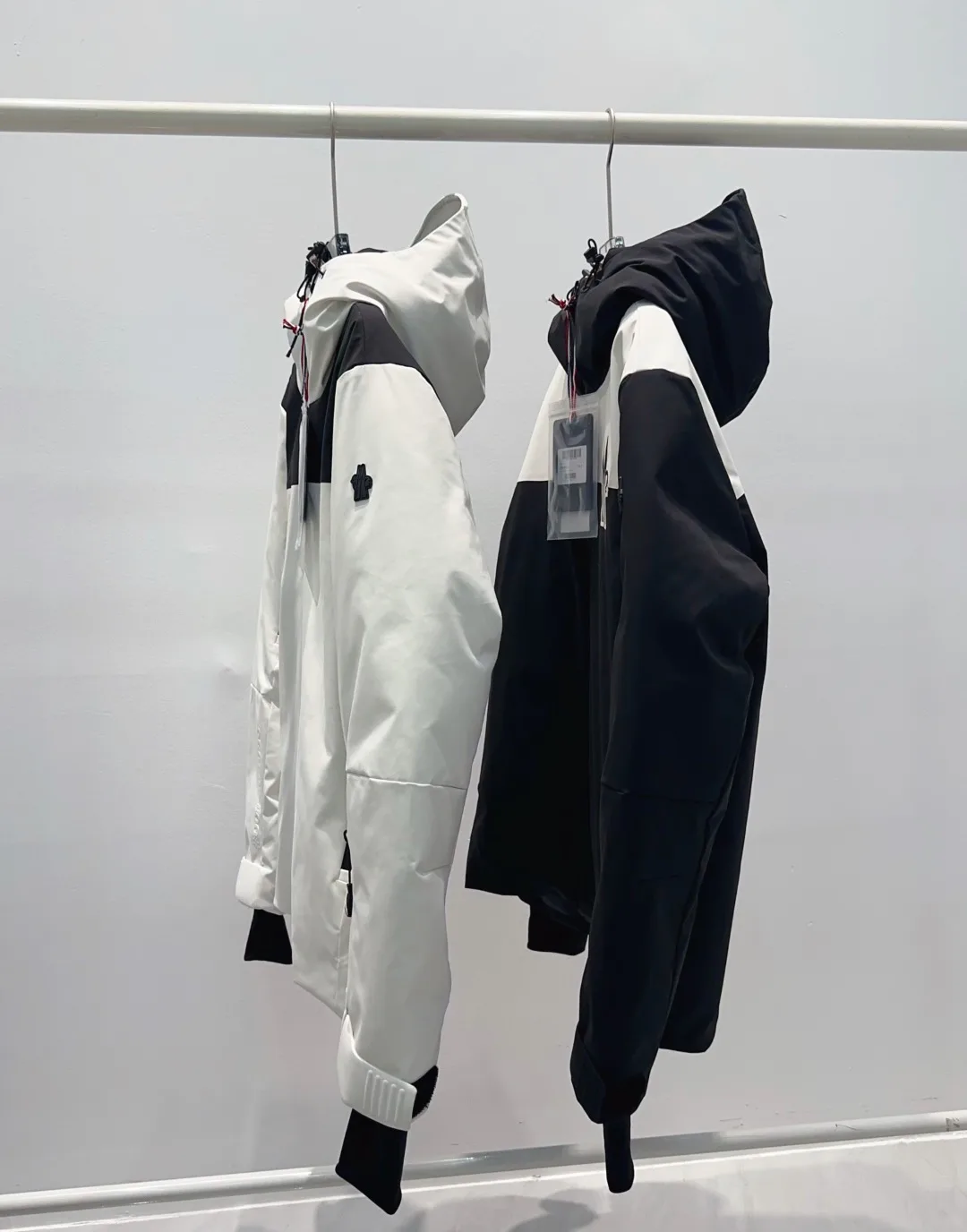 Куртки И Пуховики Женские Moncler 4764194