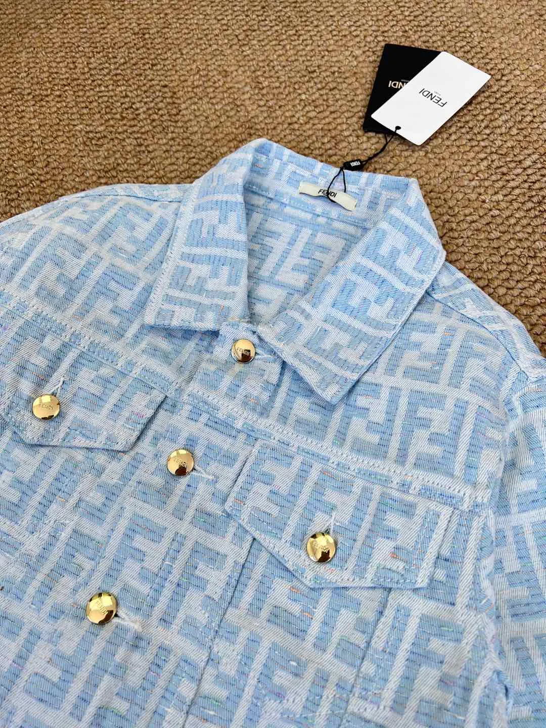 Куртки И Пуховики Женские Fendi 517193