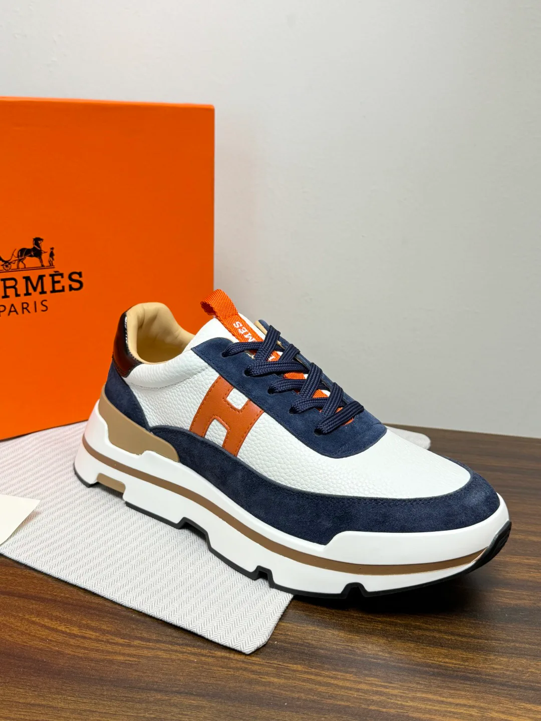 Кроссовки Мужские Hermes 19089352