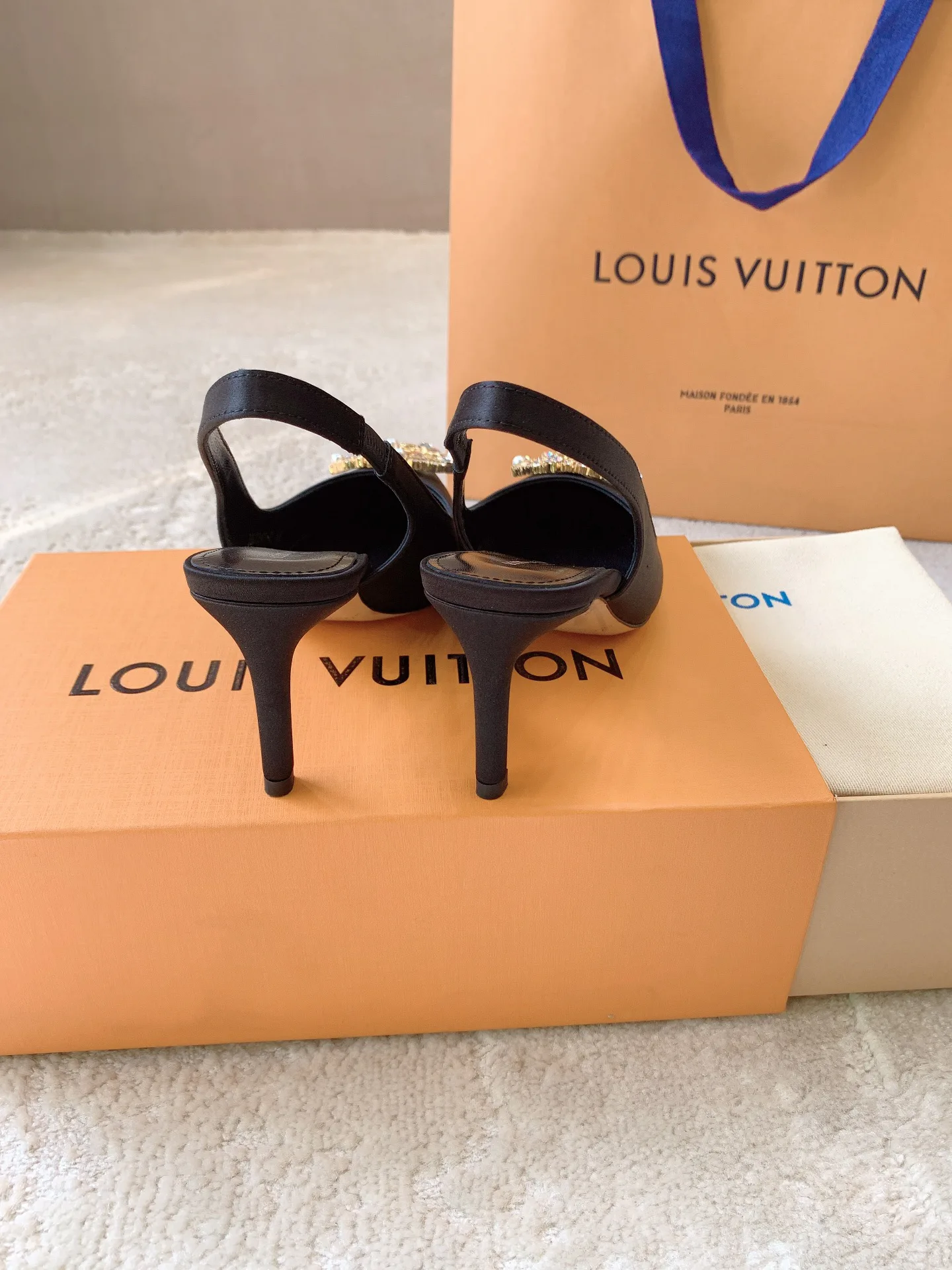 Туфли Женские Louis Vuitton 1834521