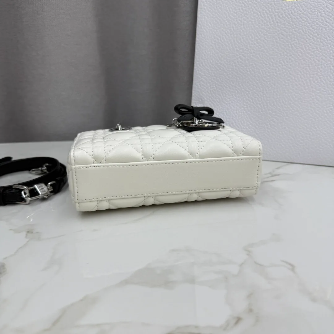 Классические Сумки Женские Christian Dior 11905806