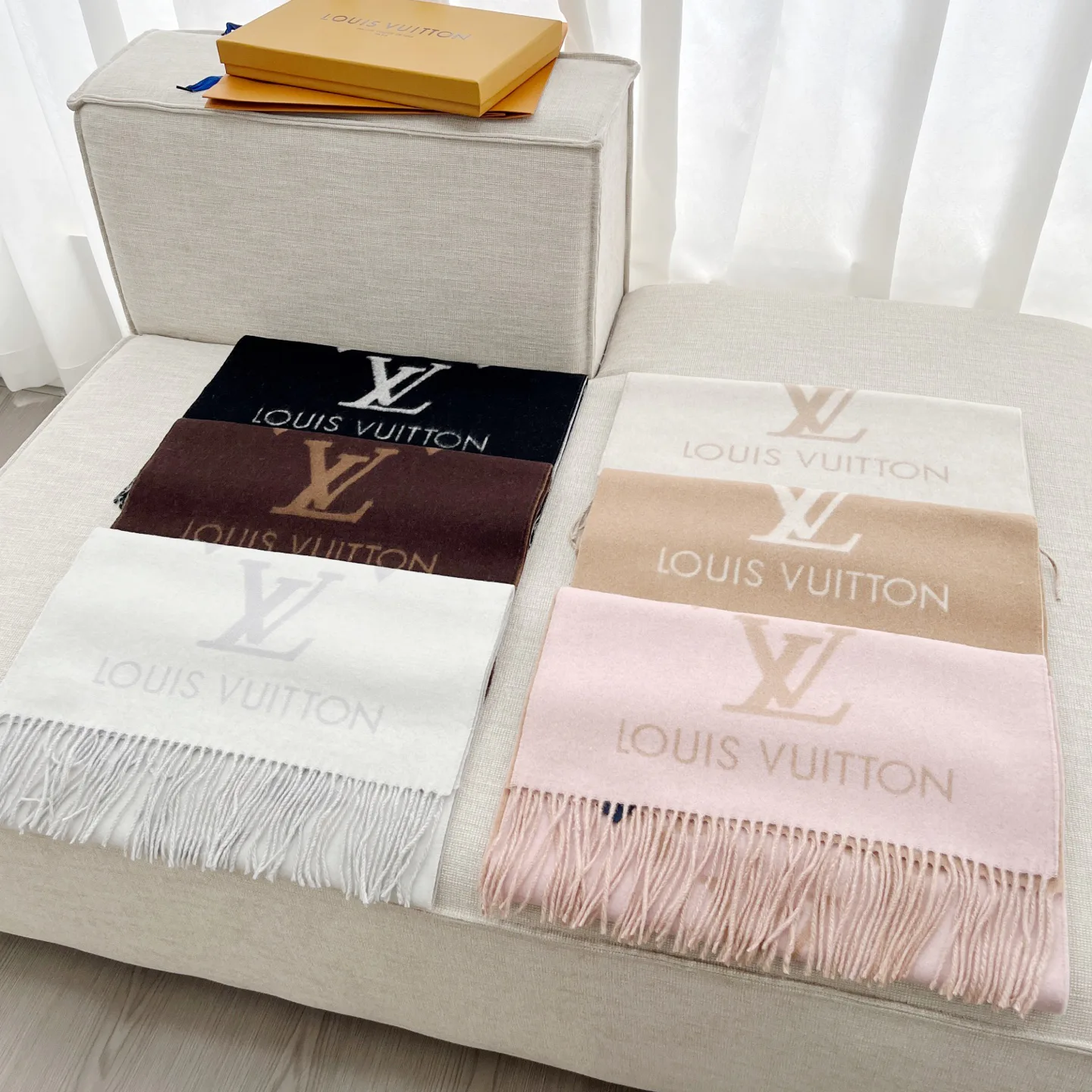 Шарфы Louis Vuitton 4851314