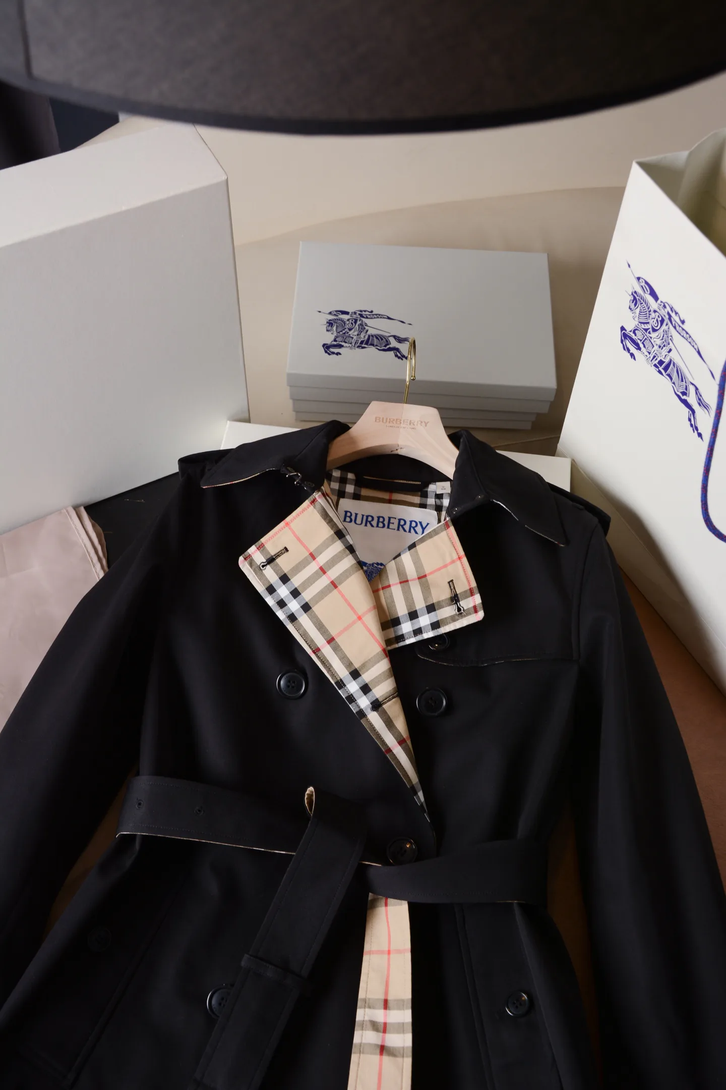 Тренчи Женские Burberry 18086901