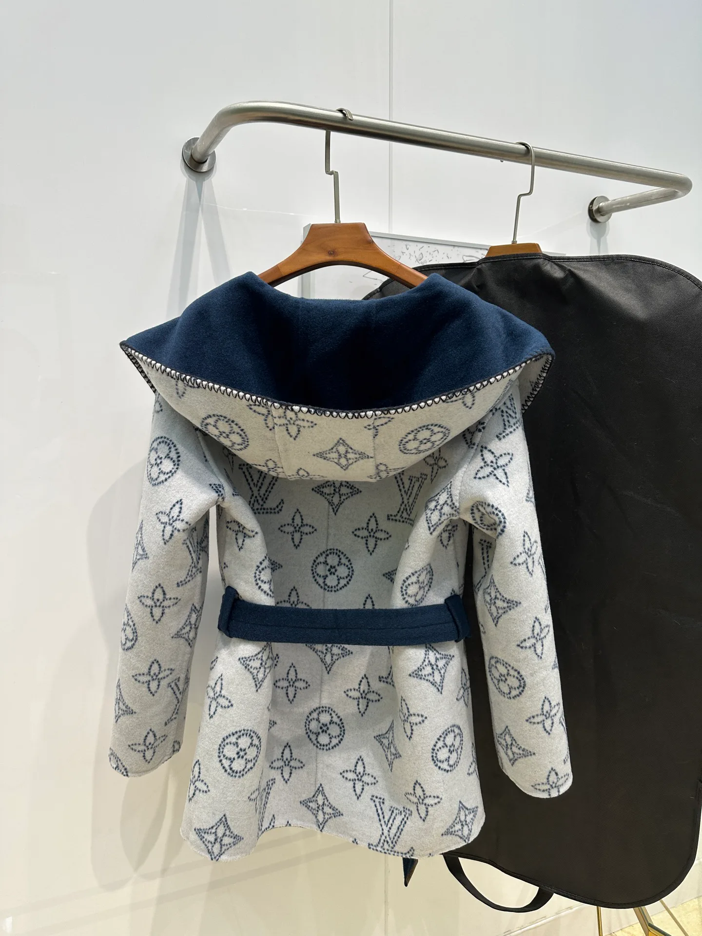 Пальто Женские Louis Vuitton 793737