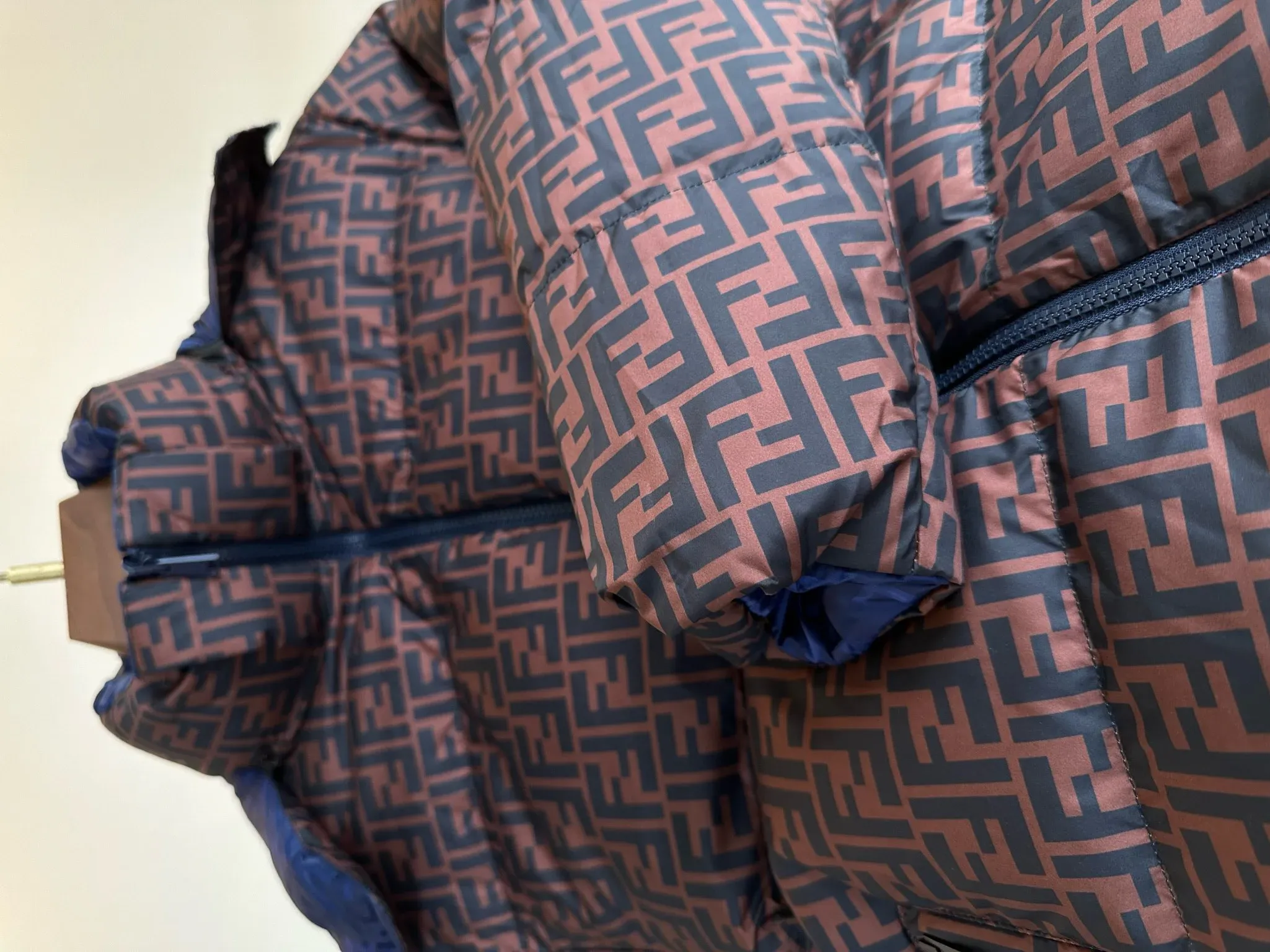 Куртки И Пуховики Мужские Fendi 607837