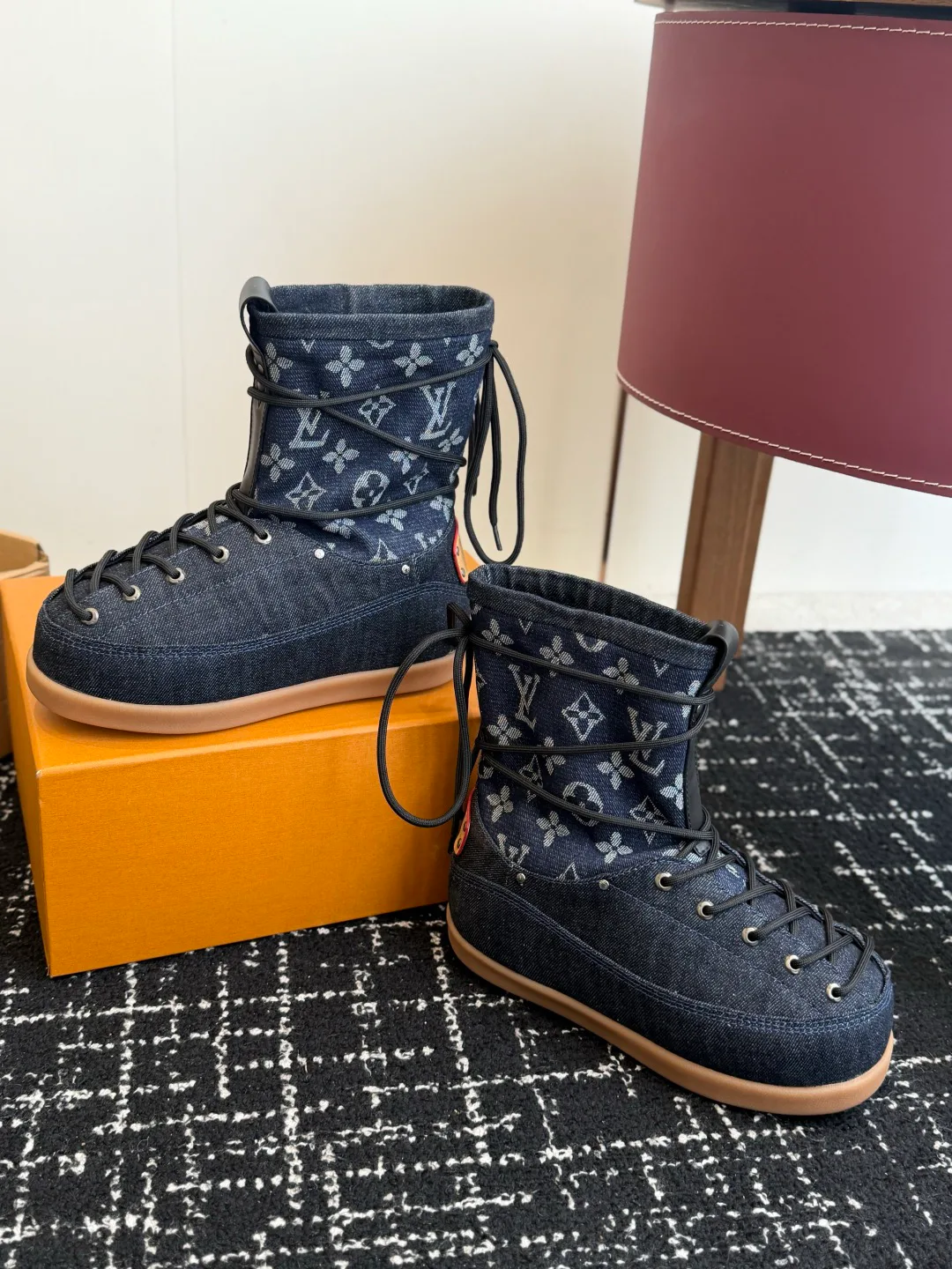 Угги Женские Louis Vuitton 18670252