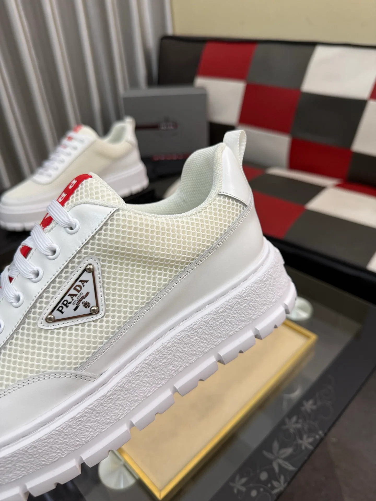 Кроссовки Женские Prada 18417413