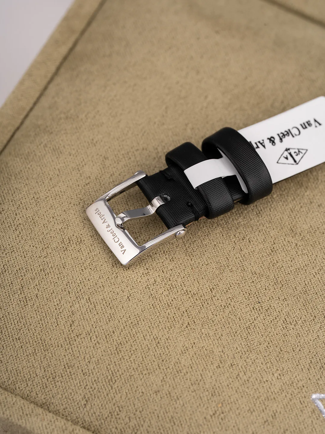 Часы Женские Van Cleef & Arpels 13235835