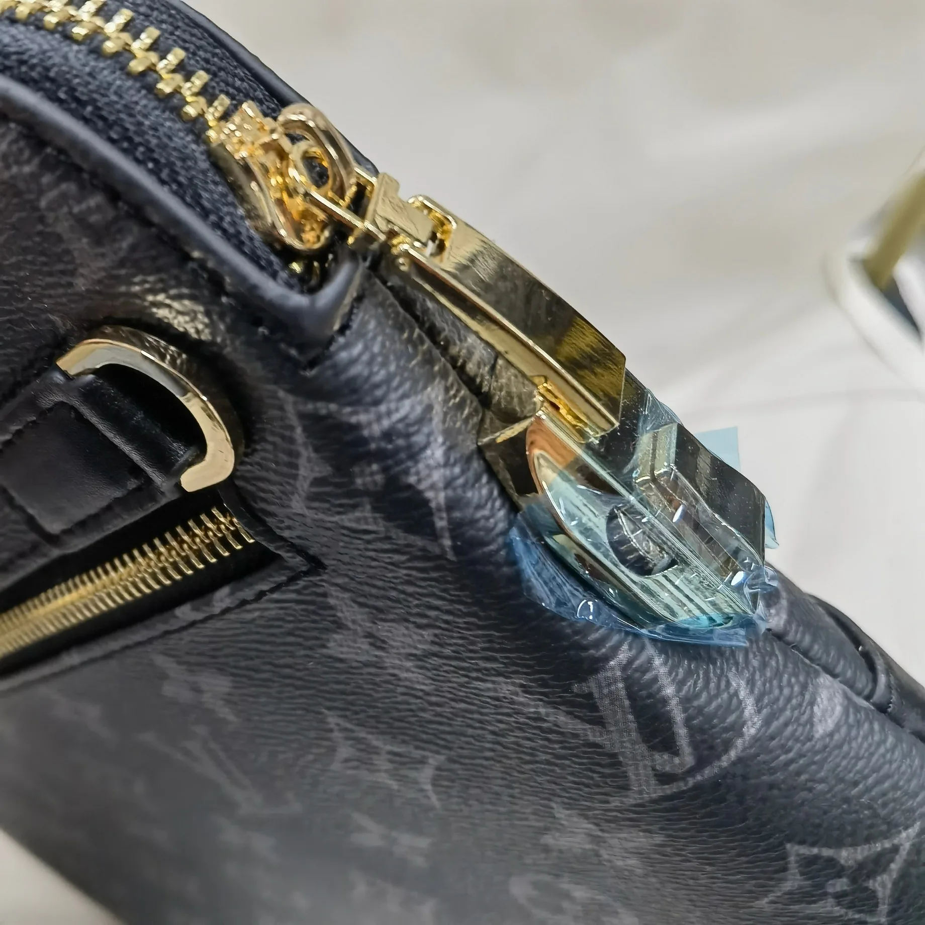 Клатчи Женские Louis Vuitton 2059