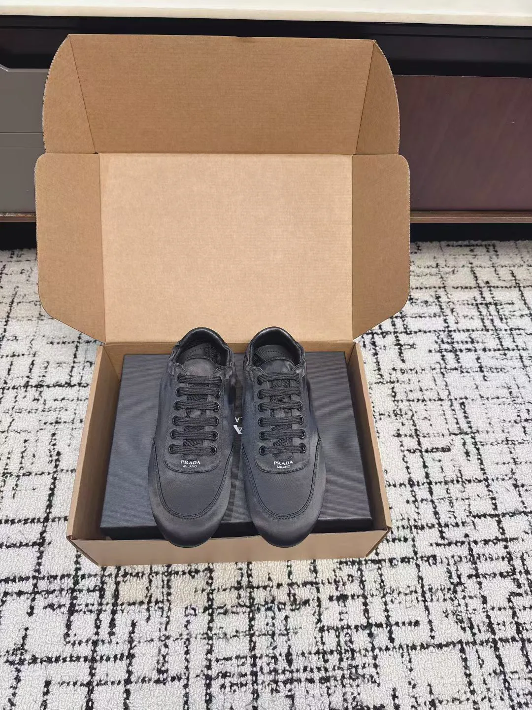 Кроссовки Женские Prada 786358