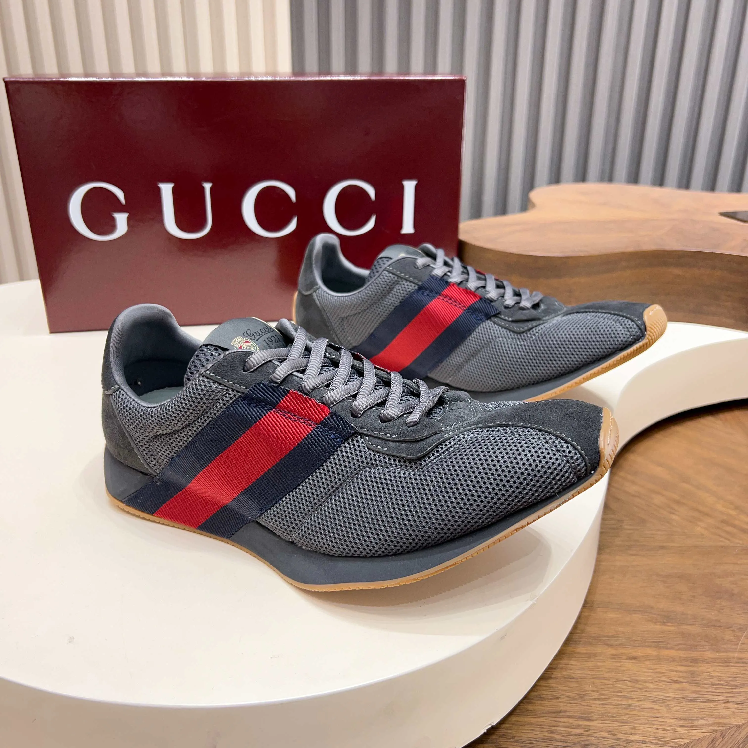 Кроссовки Мужские Gucci 19081258