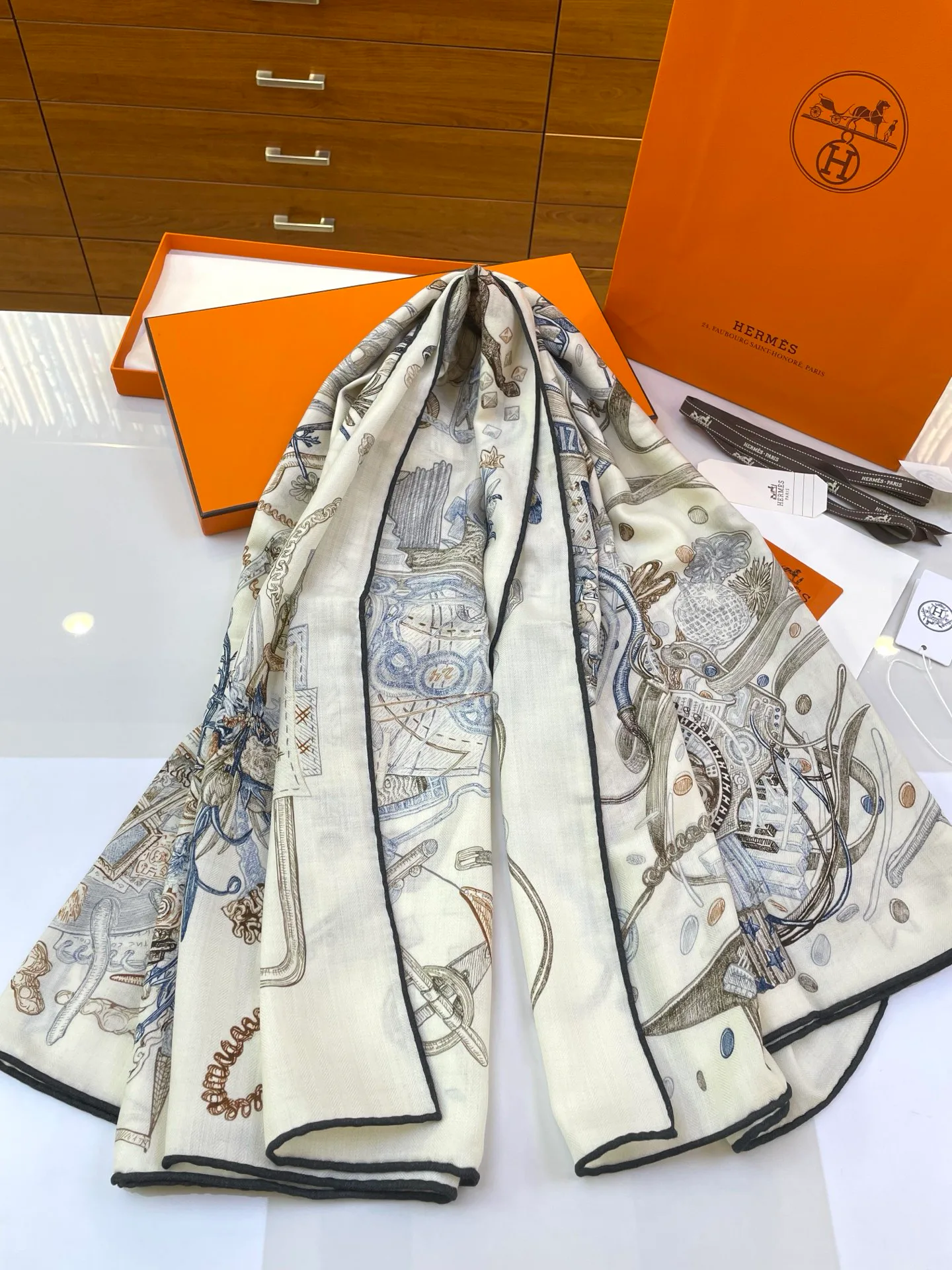 Шарфы Hermes 210310