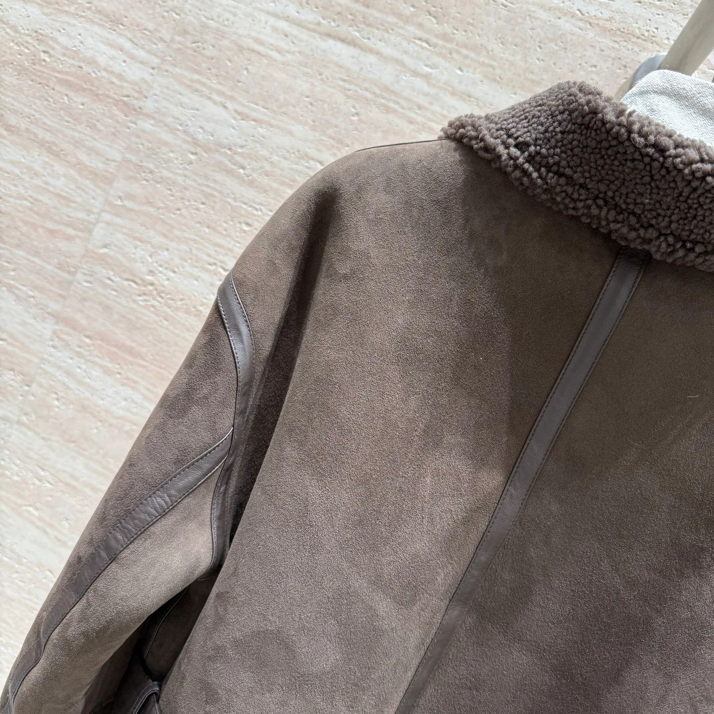 Кожаные Куртки И Дублёнки Женские Saint Laurent 1750367