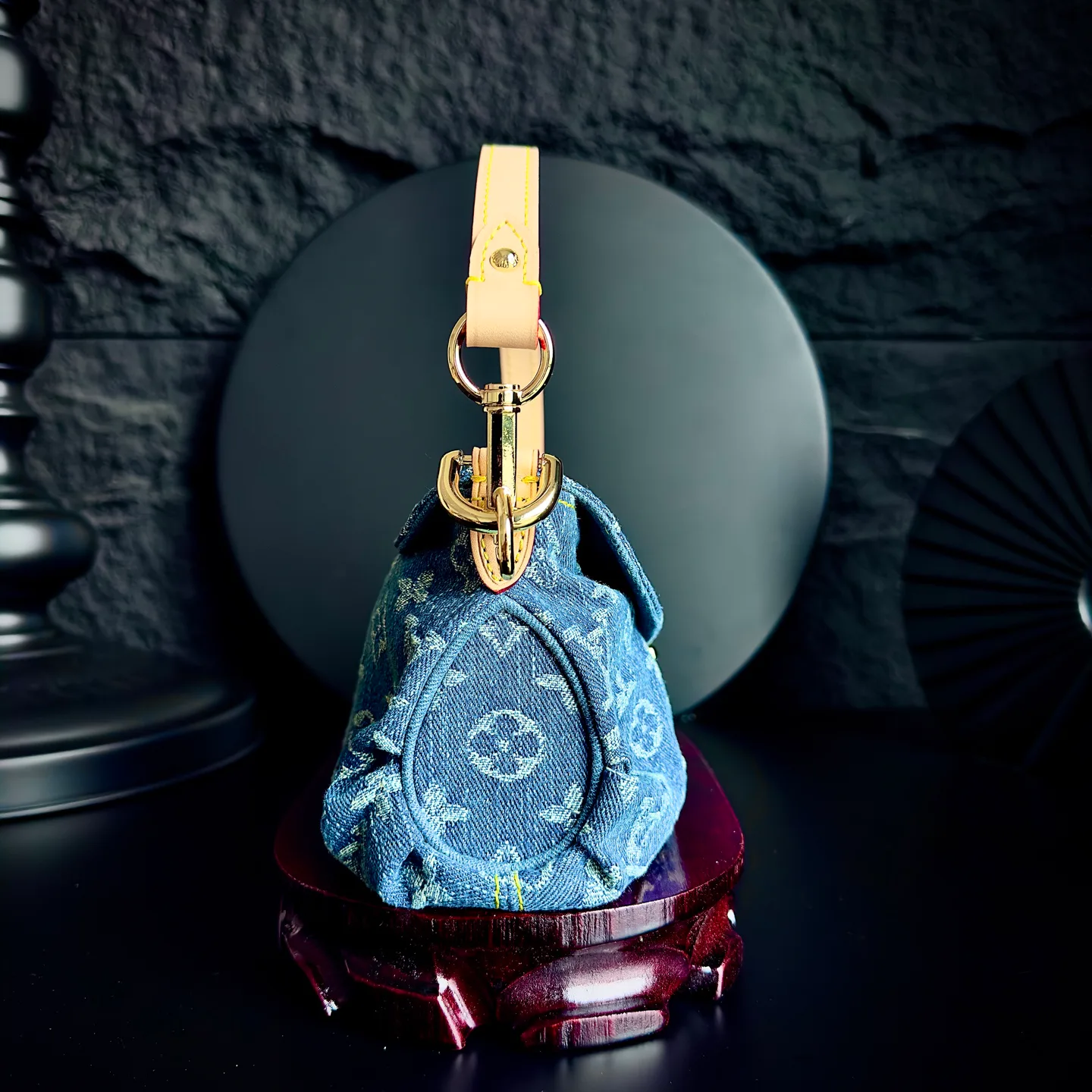 Клатчи Женские Louis Vuitton 13208799