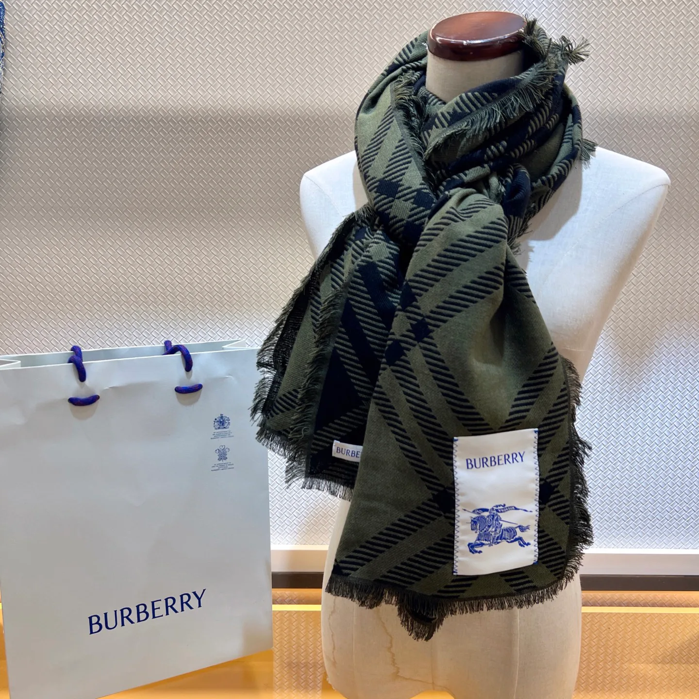 Шарфы Burberry 5362676
