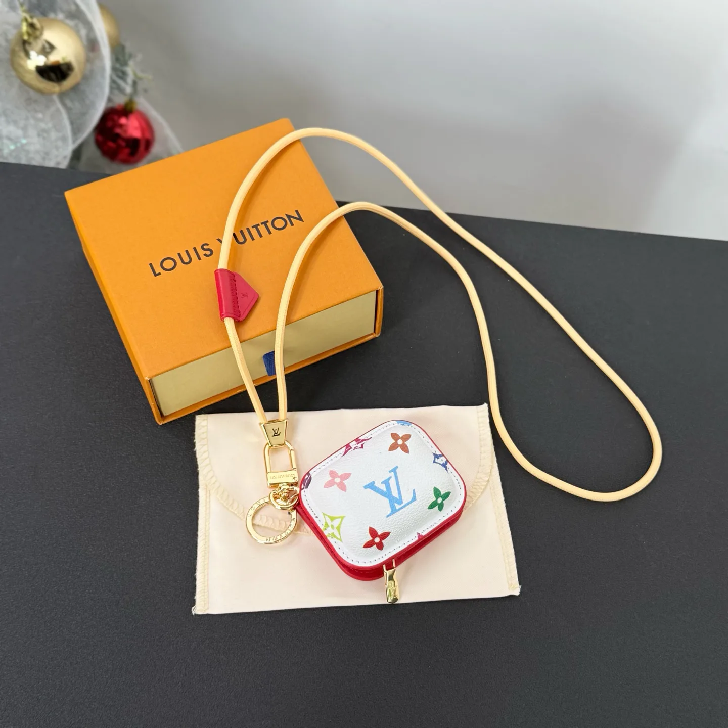 Ключницы Louis Vuitton 17897121