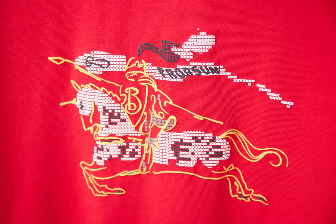 Футболки Женские Burberry 10937925