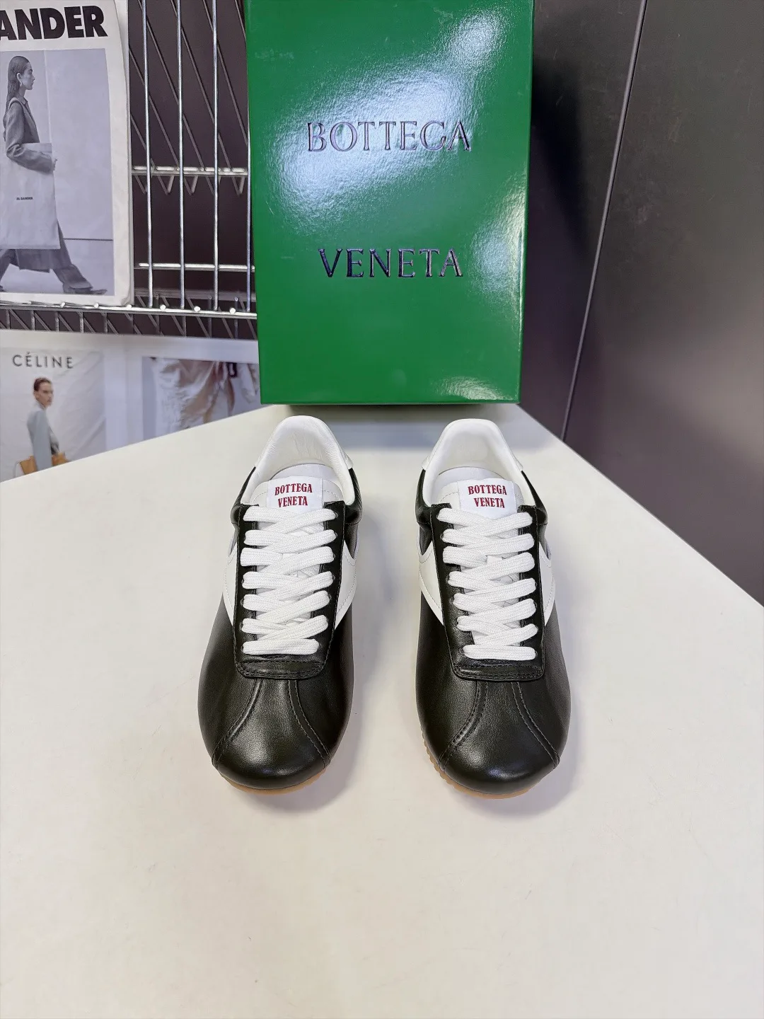 Кроссовки Женские Bottega Veneta 18404693