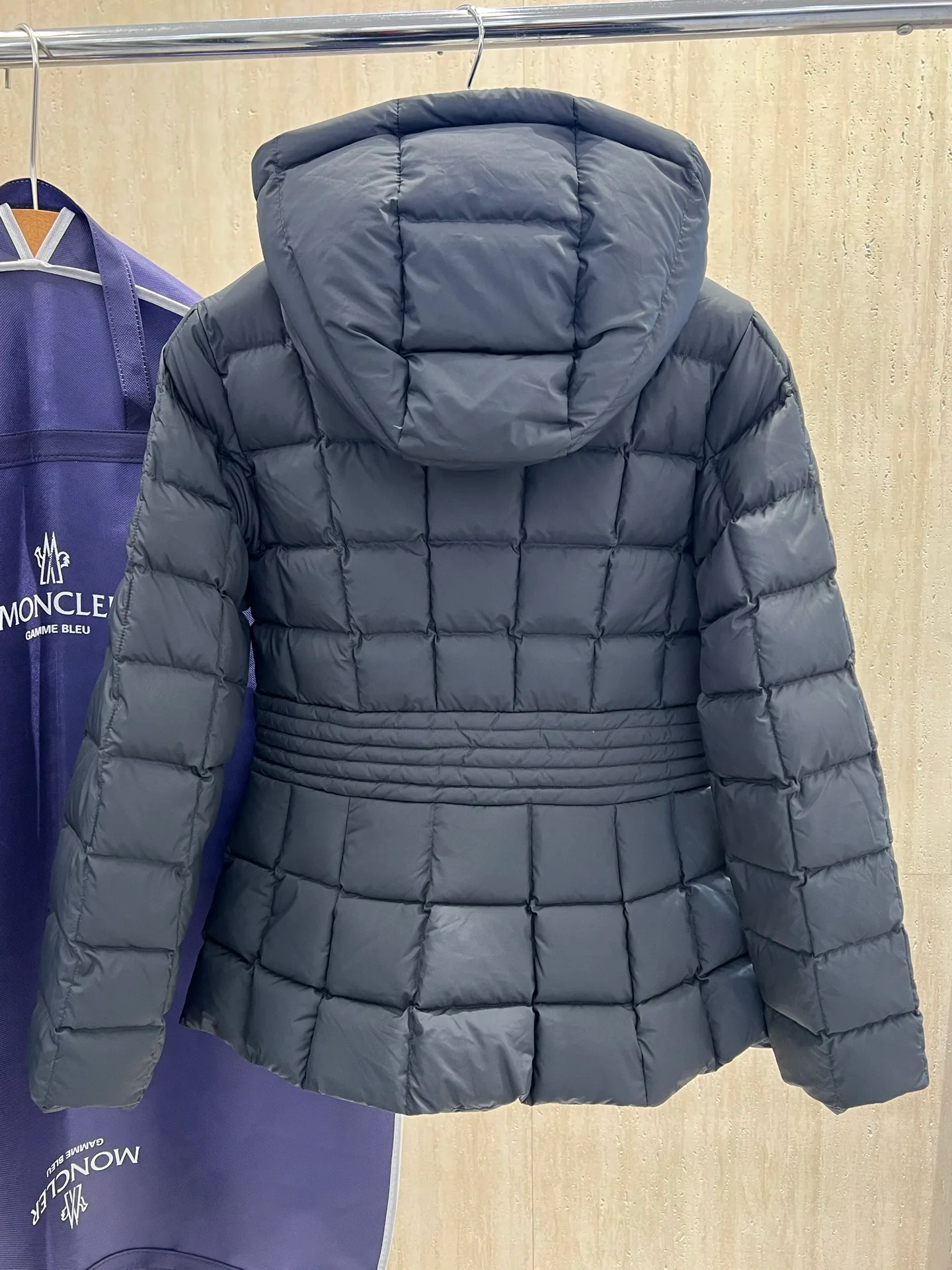 Куртки И Пуховики Женские Moncler 19628756