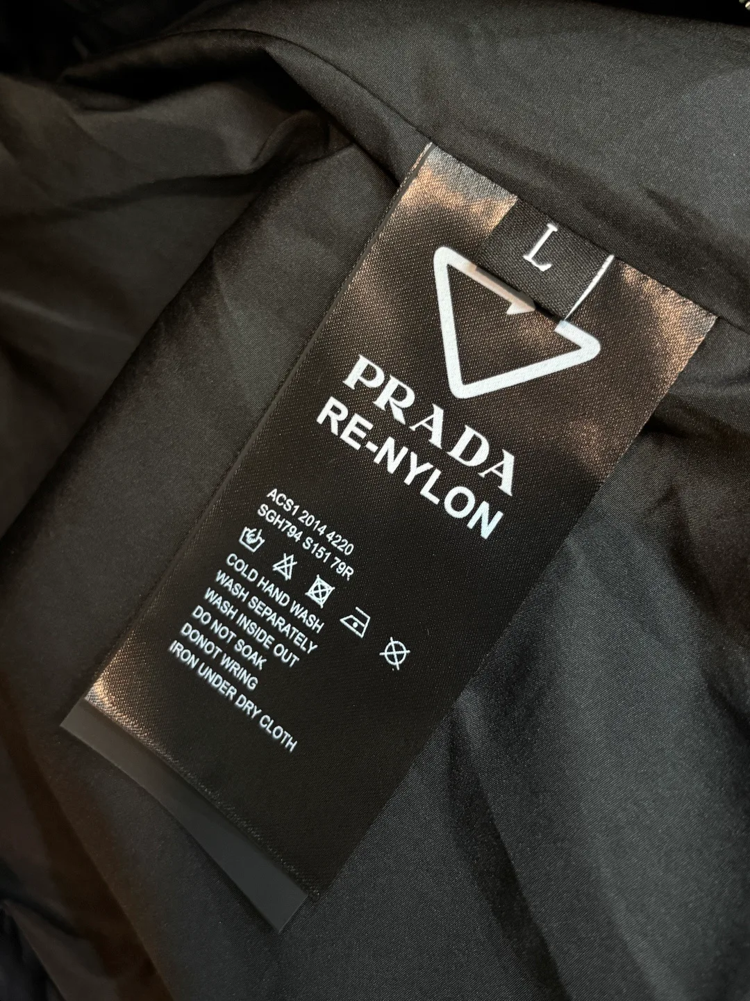 Куртки И Пуховики Мужские Prada 17925289