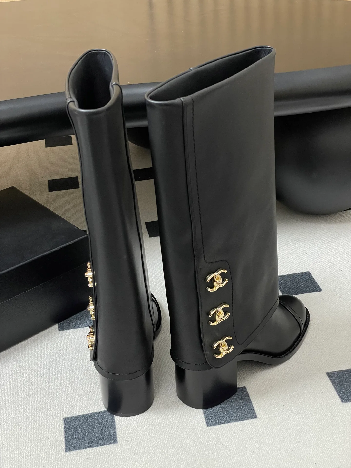 Сапоги Женские Chanel 1284423
