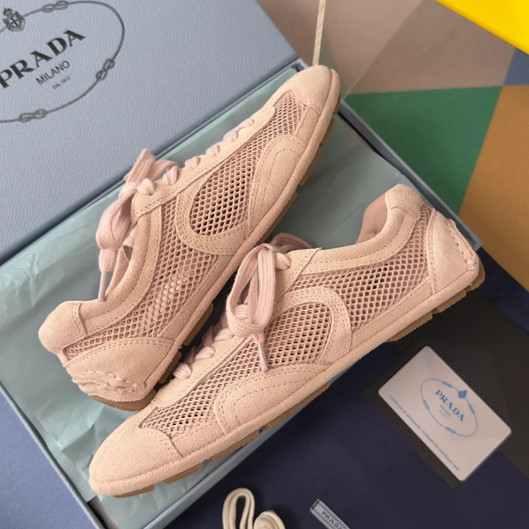 Кроссовки Женские Prada 11595713