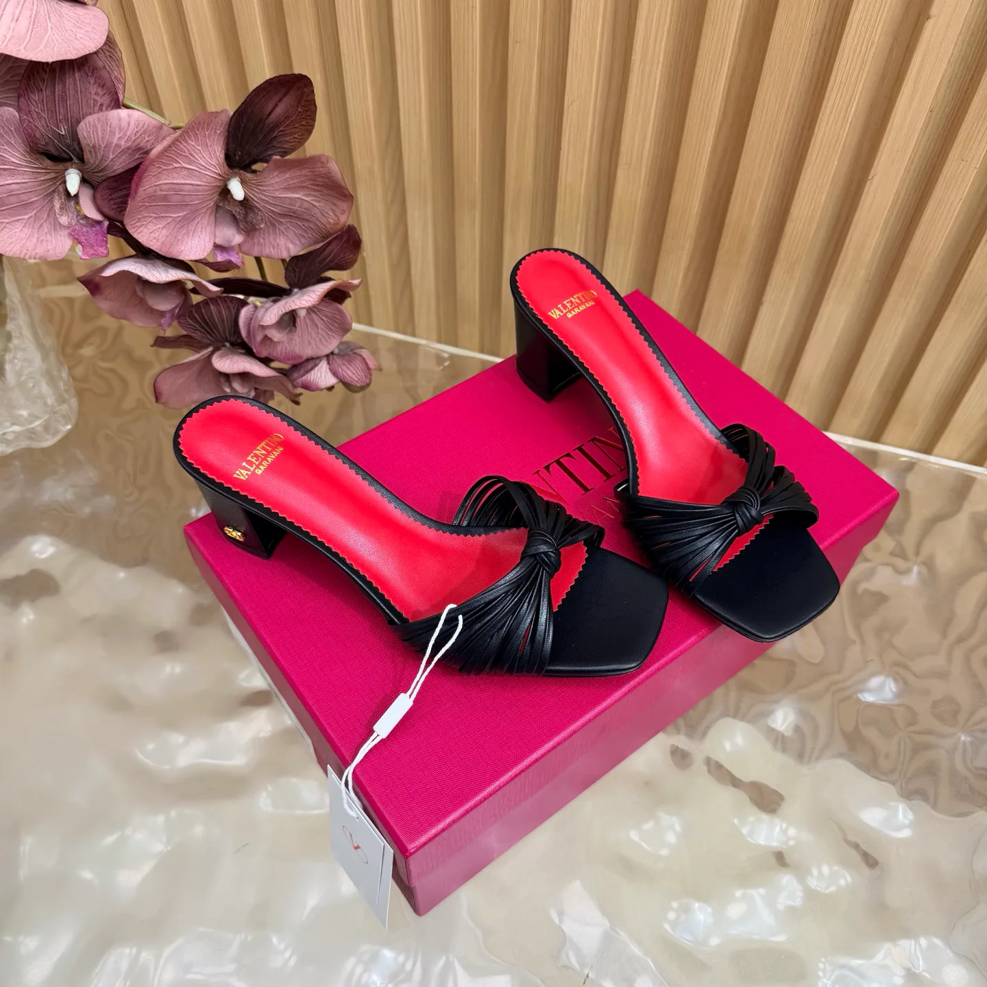 Босоножки Женские Valentino 17728237