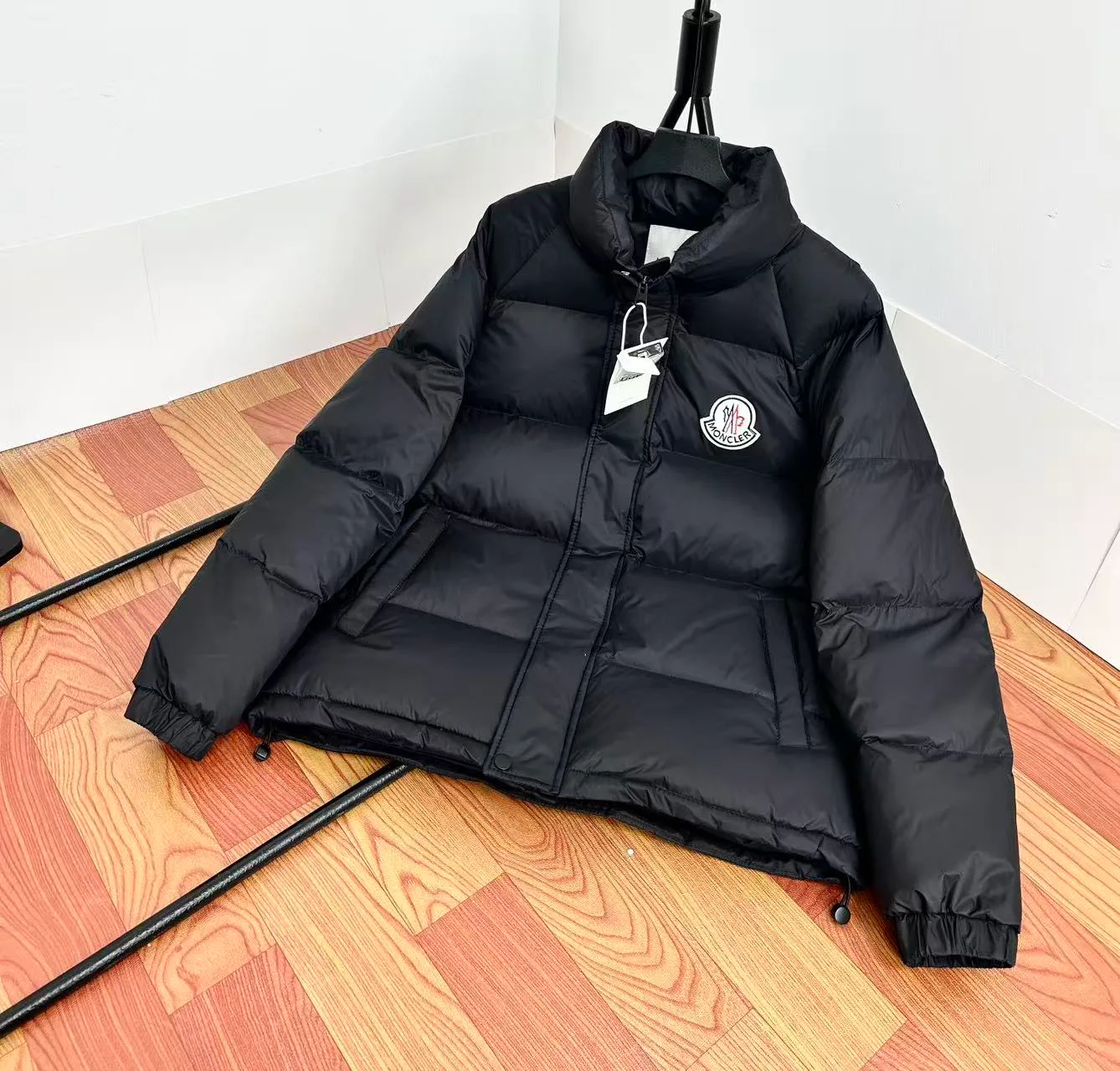 Куртки И Пуховики Женские Moncler 10065715