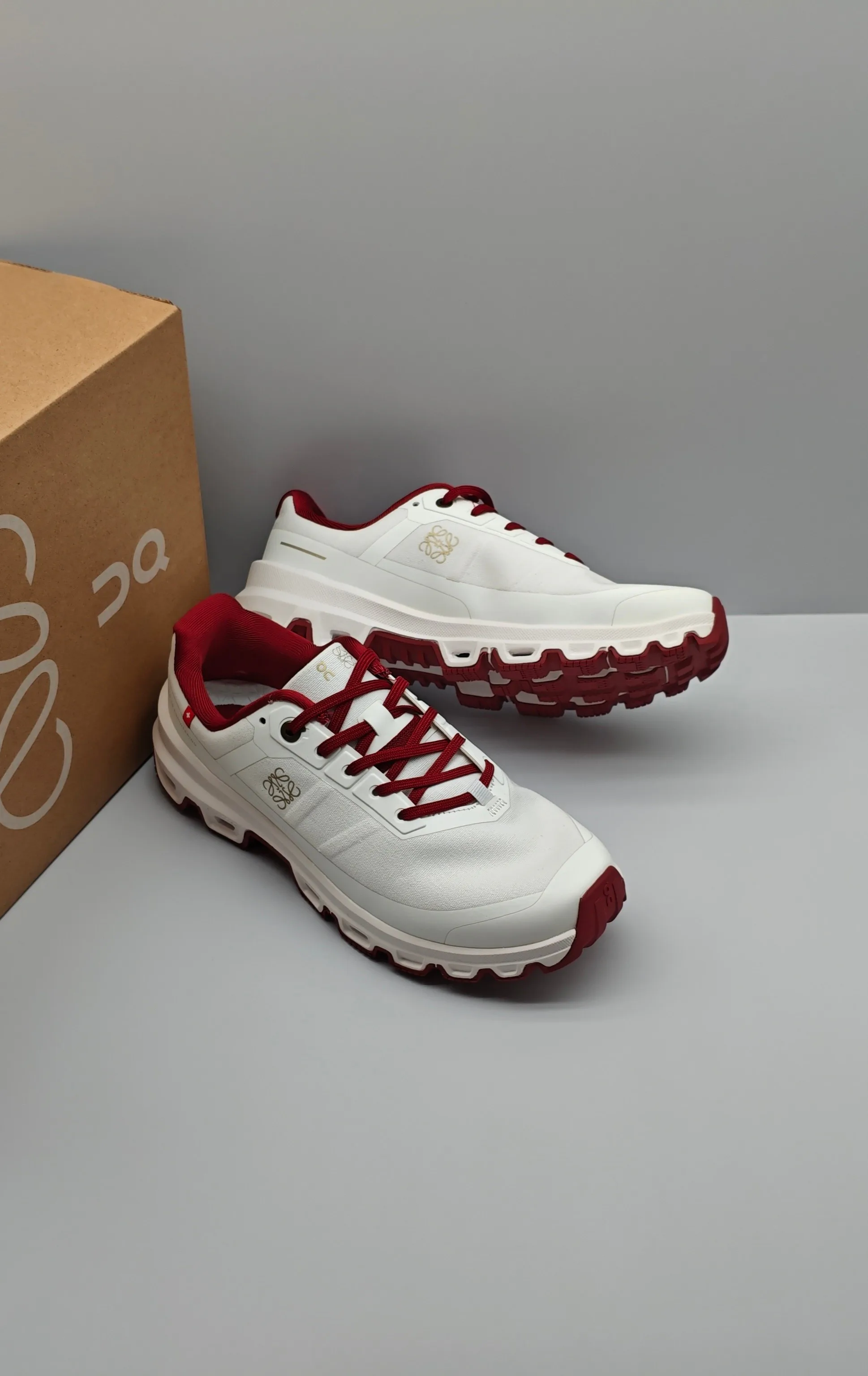 Кроссовки Женские Loewe 13193869