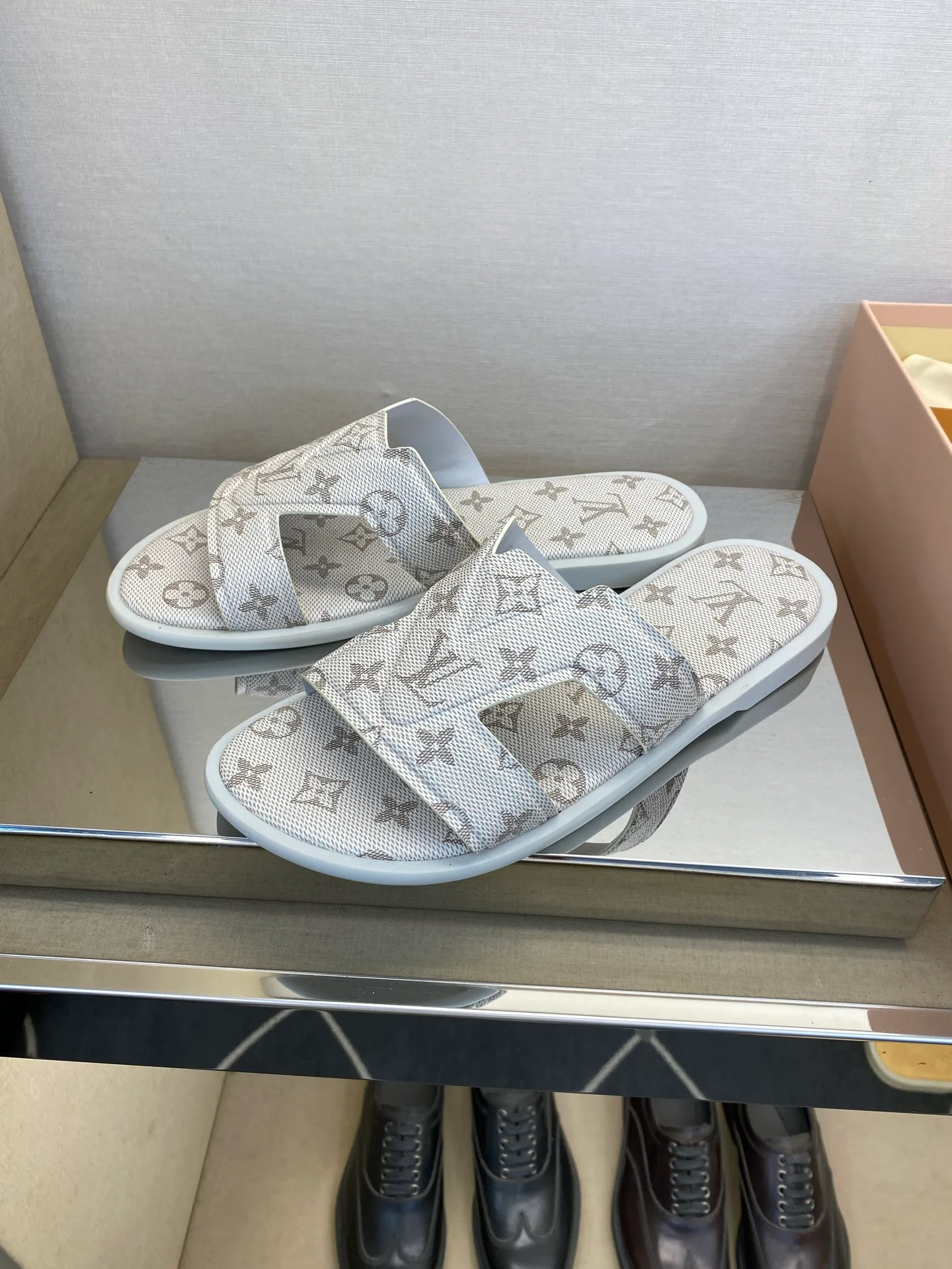 Сандалии Мужские Louis Vuitton 11767920