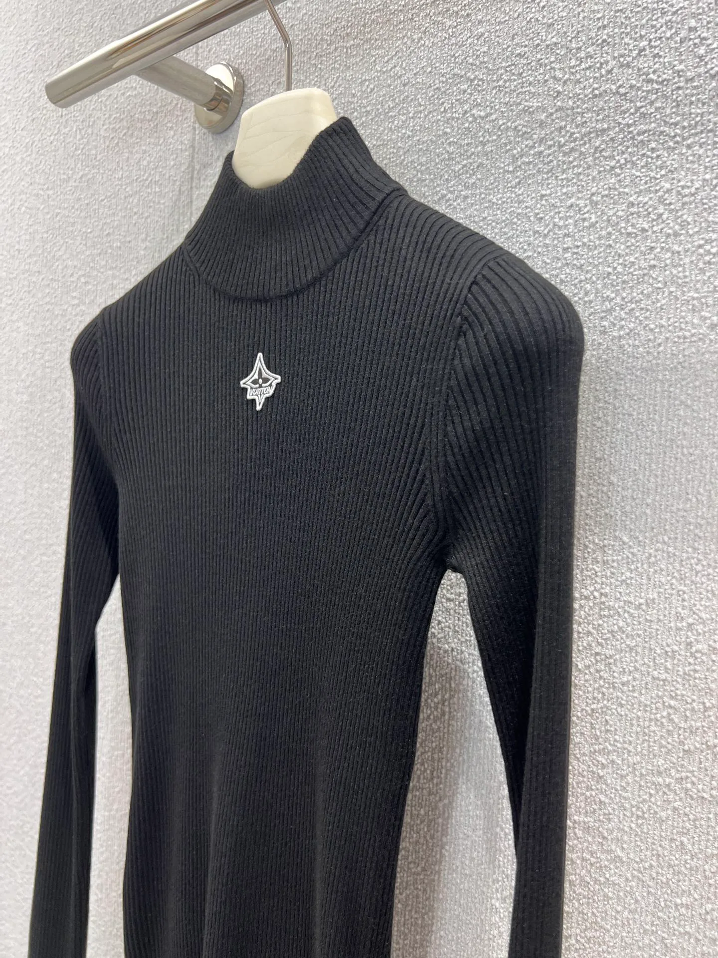 Джемперы Женские Louis Vuitton 505096