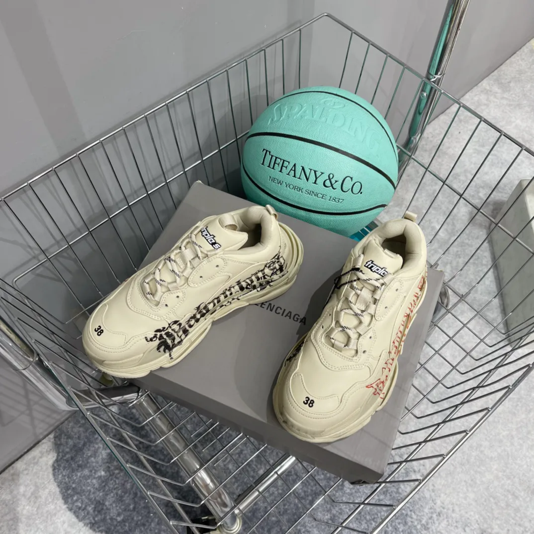 Кроссовки Женские Balenciaga 2232505