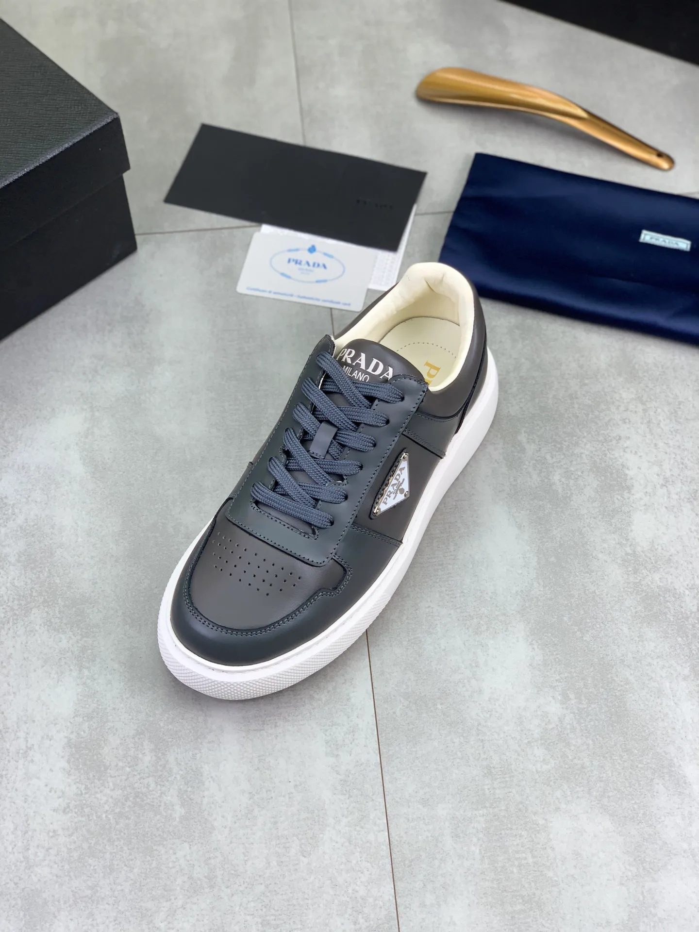 Кроссовки Мужские Prada 13428274