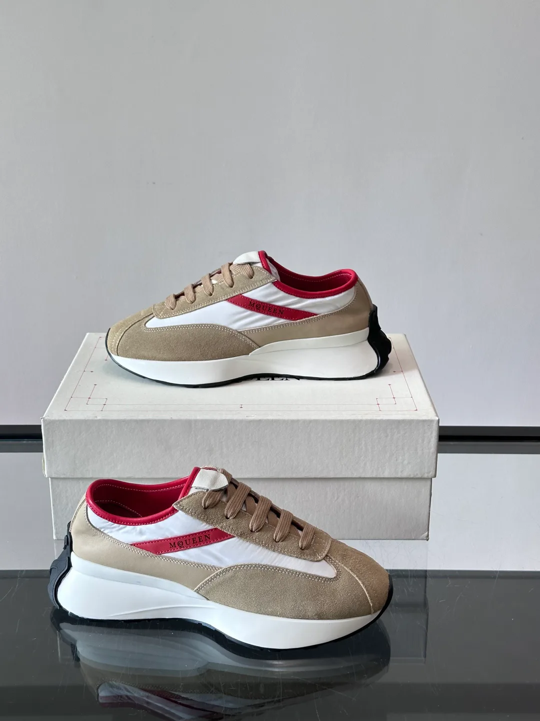 Кроссовки Женские Alexander Mcqueen 17354164