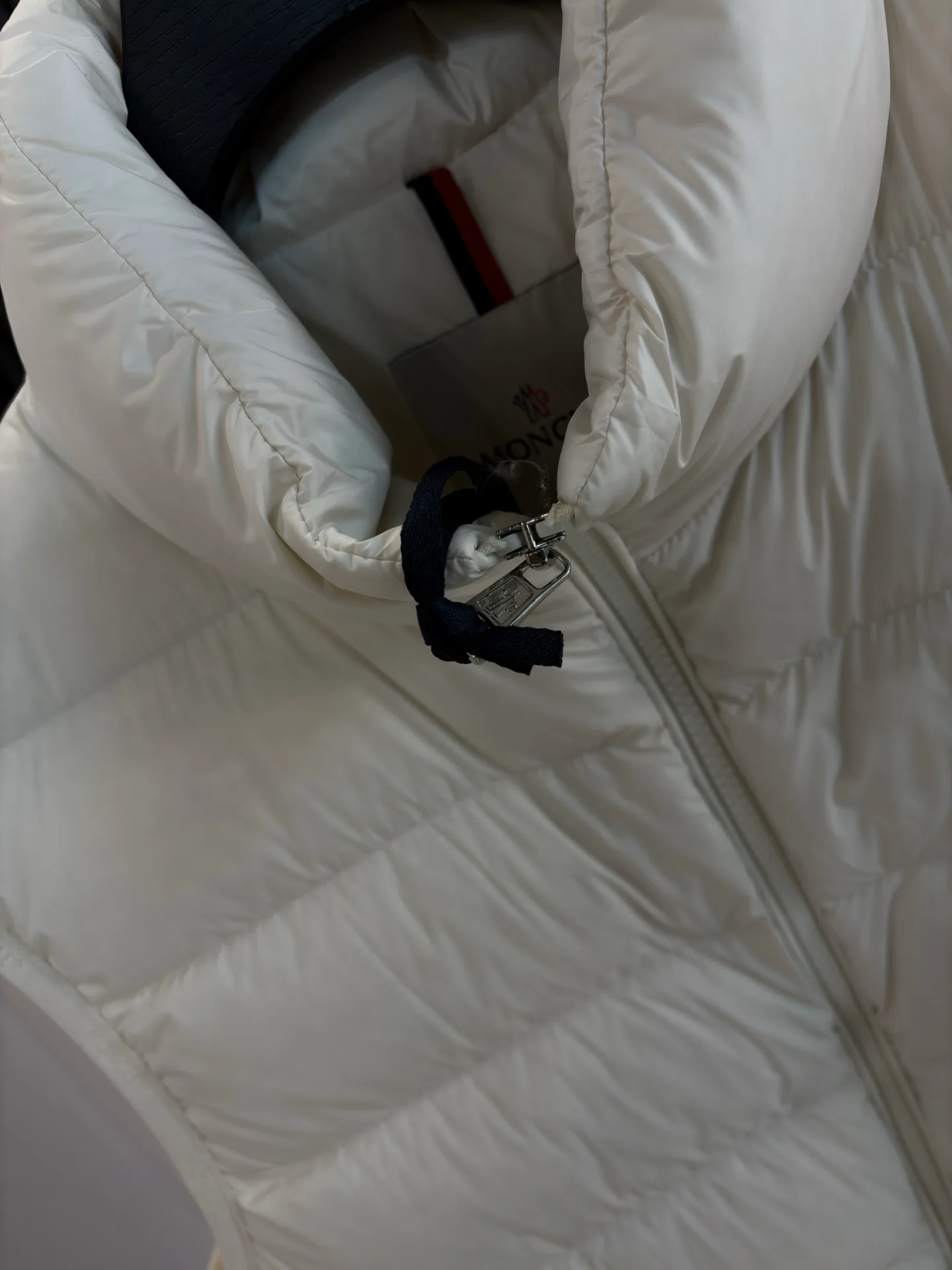 Жилеты Женские Moncler 18689144