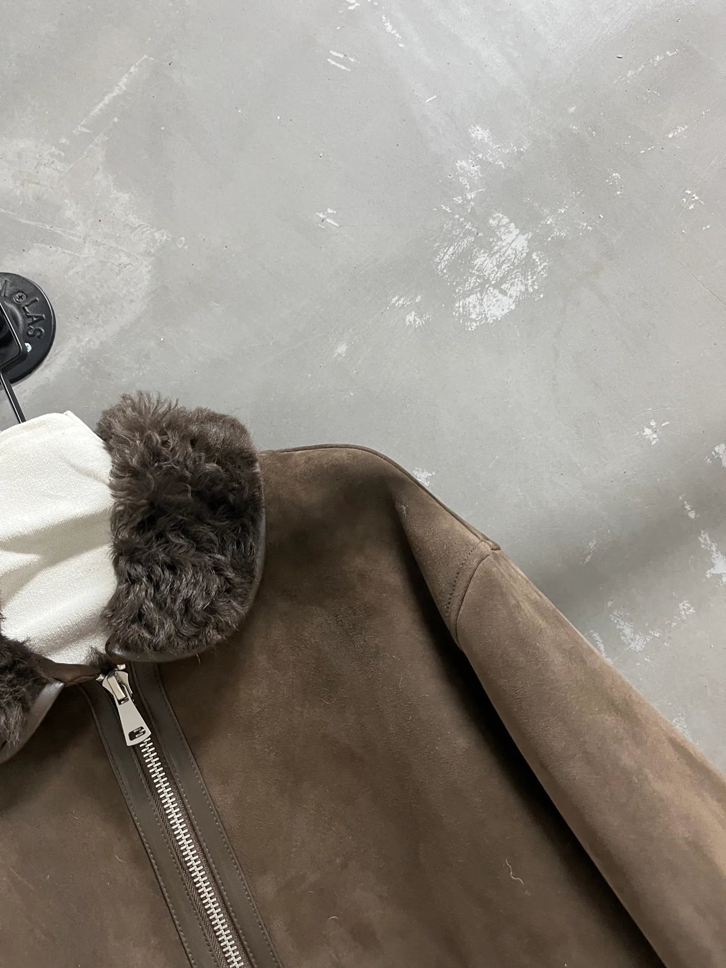 Кожаные Куртки И Дублёнки Женские Miu Miu 460725