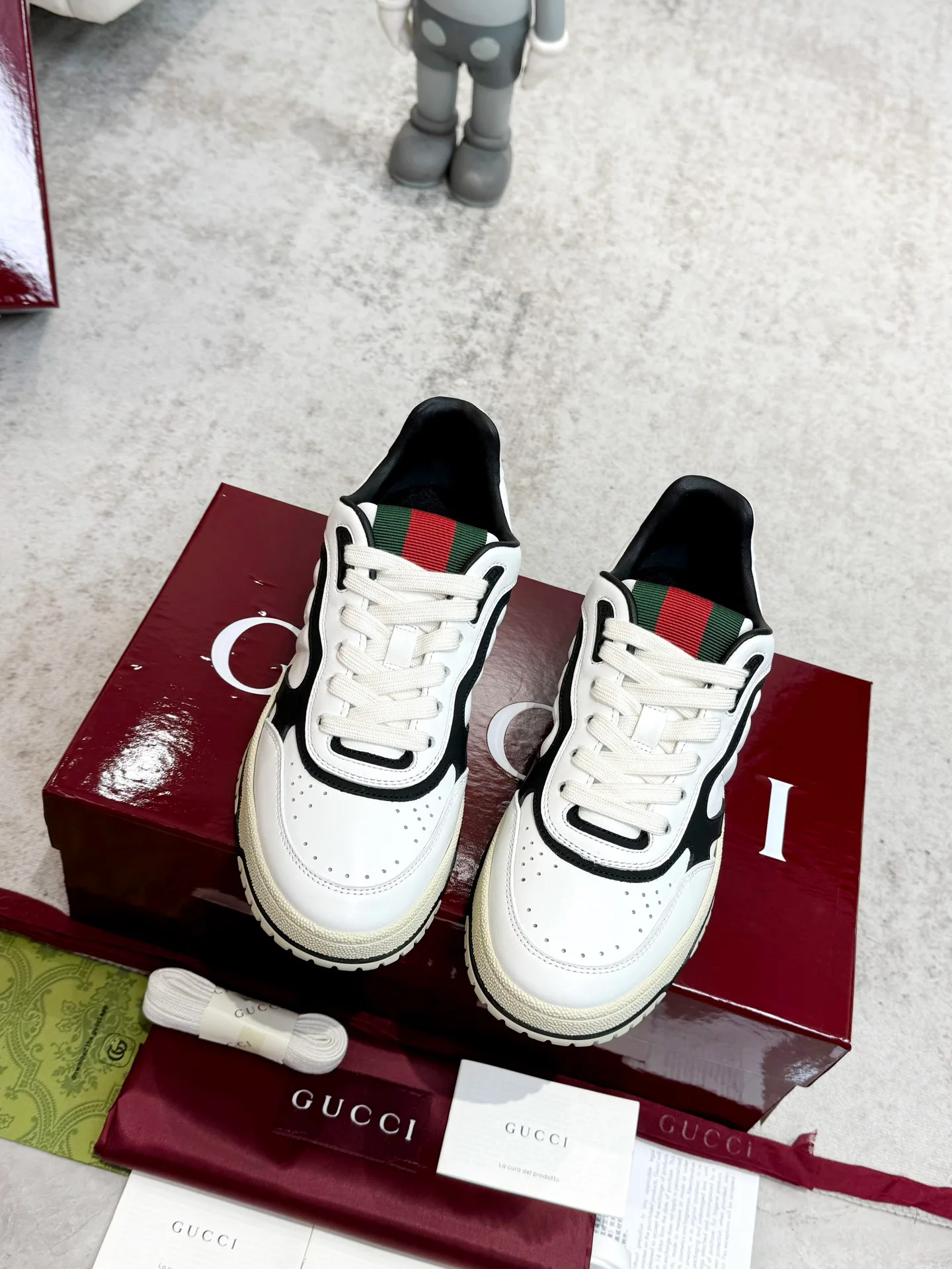 Кроссовки Женские Gucci 944912