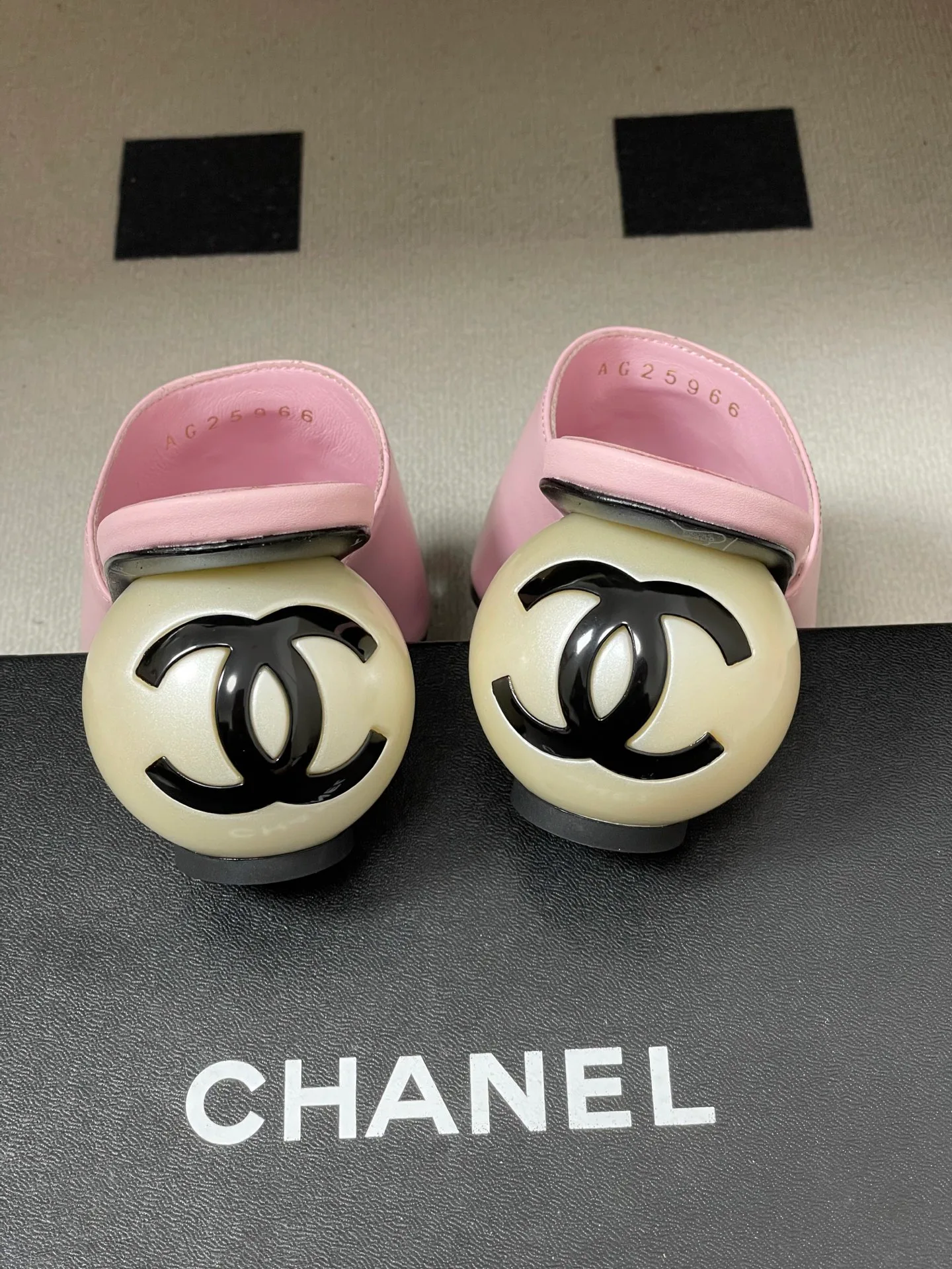 Босоножки Женские Chanel 10993919