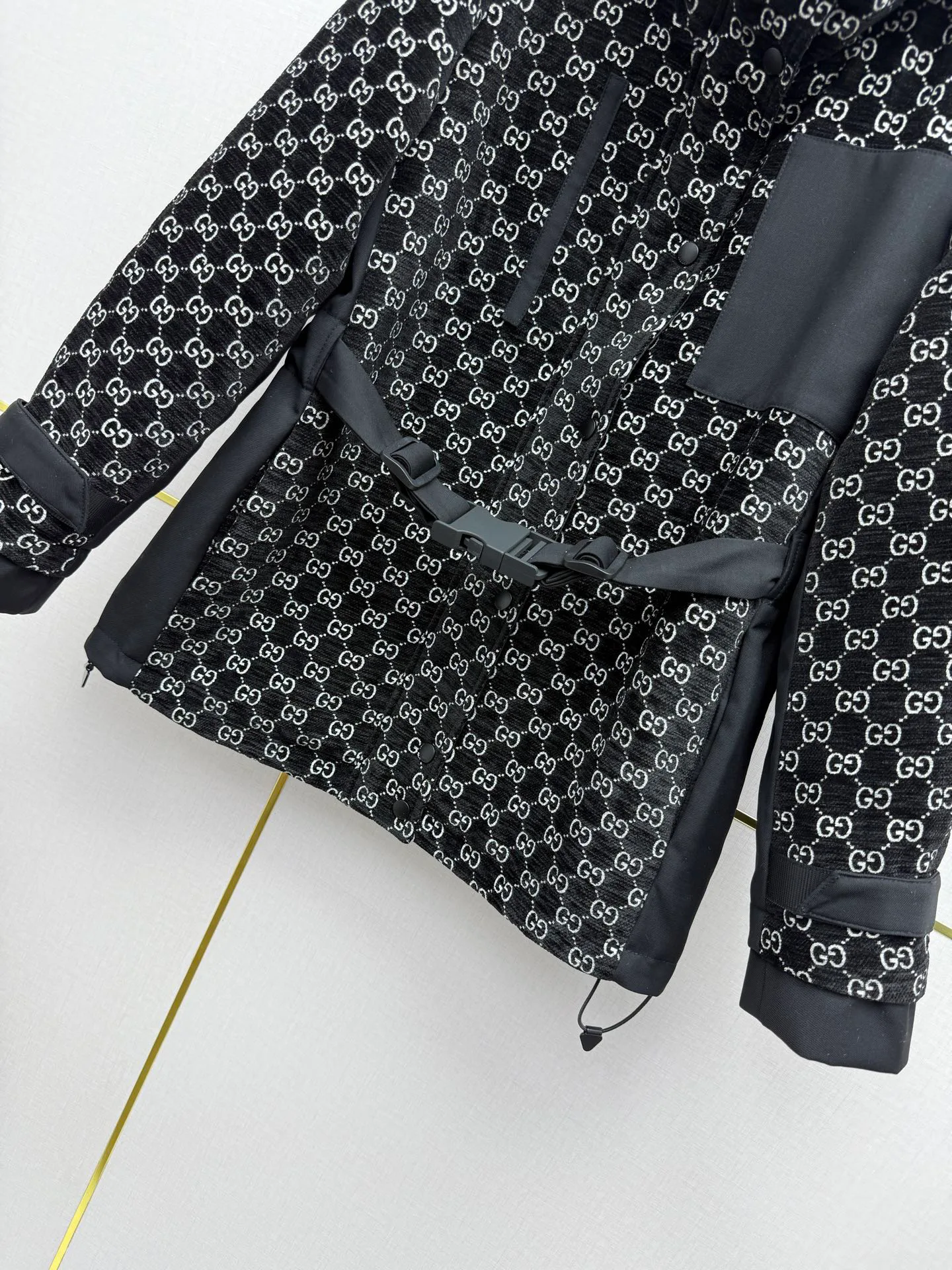 Куртки И Пуховики Женские Gucci 792769