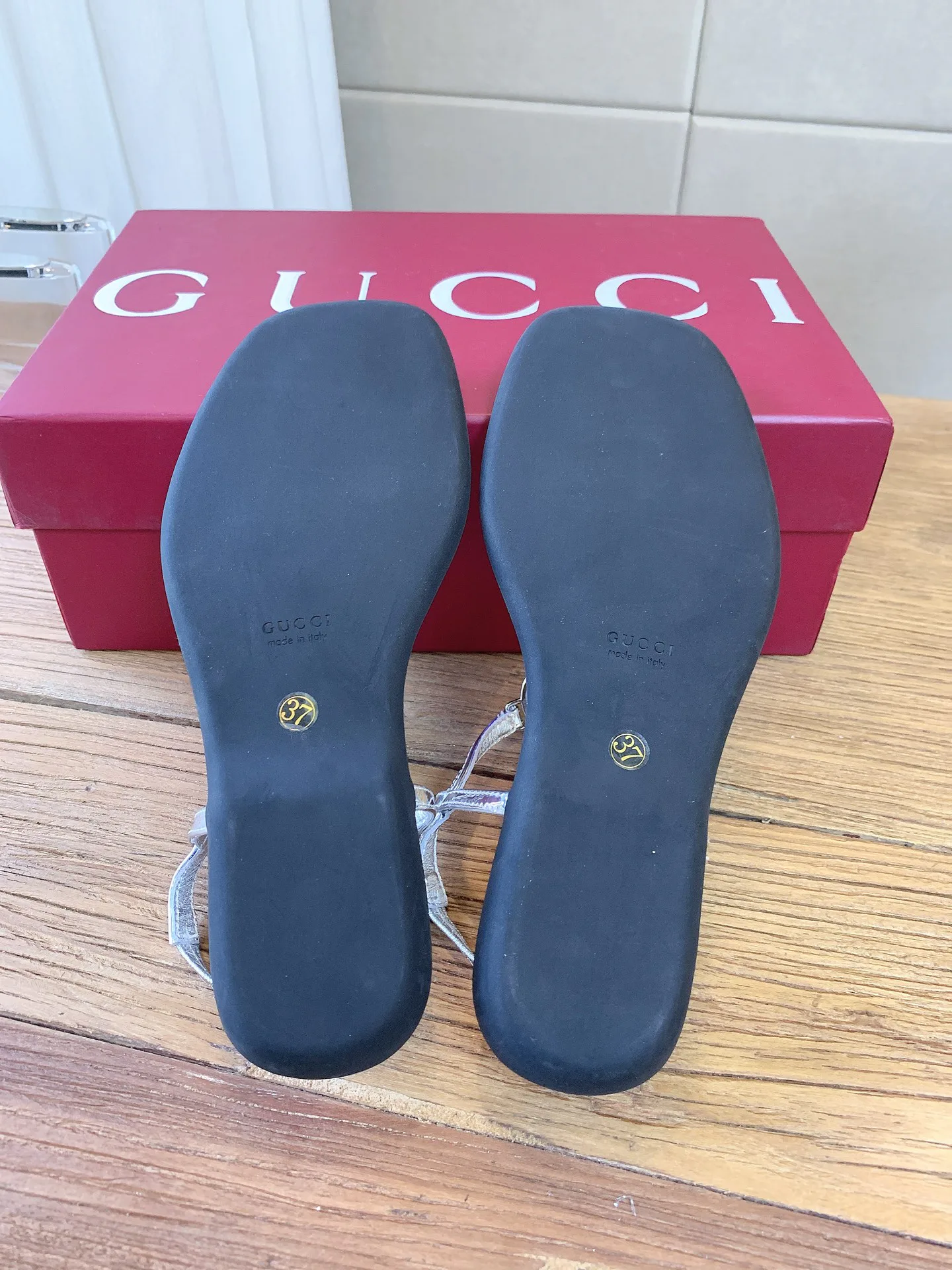 Босоножки Женские Gucci 16942043
