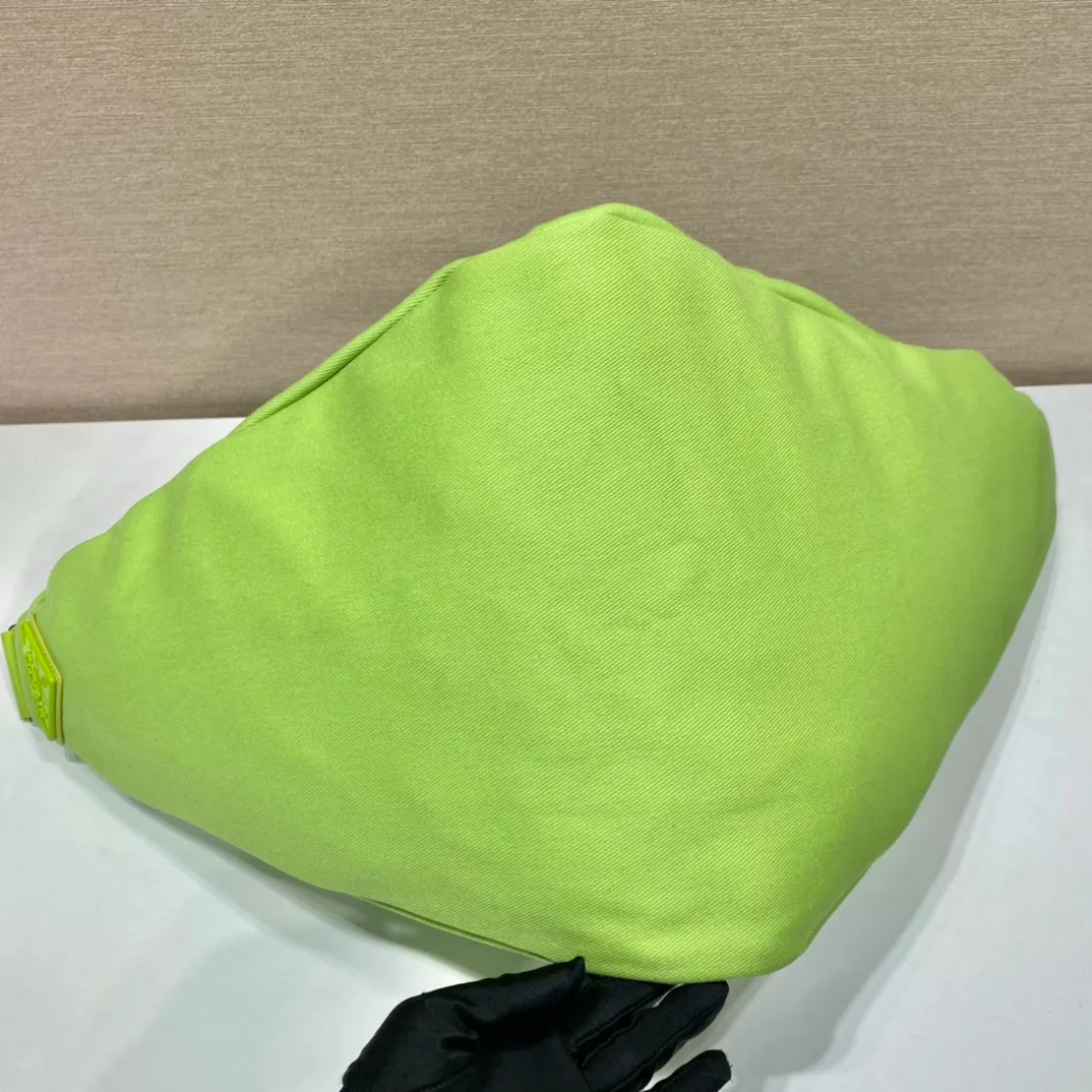 Сумки На Ремне Женские Prada 11409608