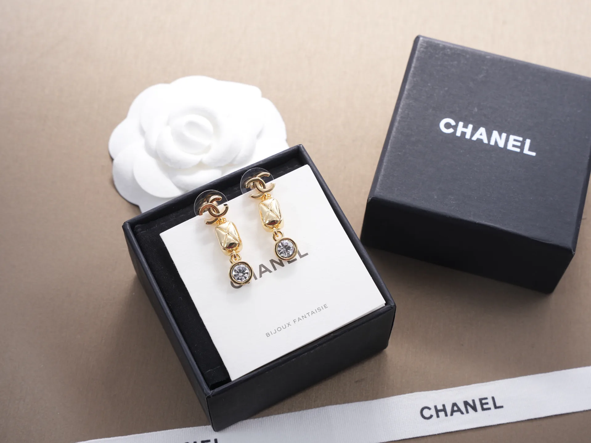 Бижутерия Chanel 5444531