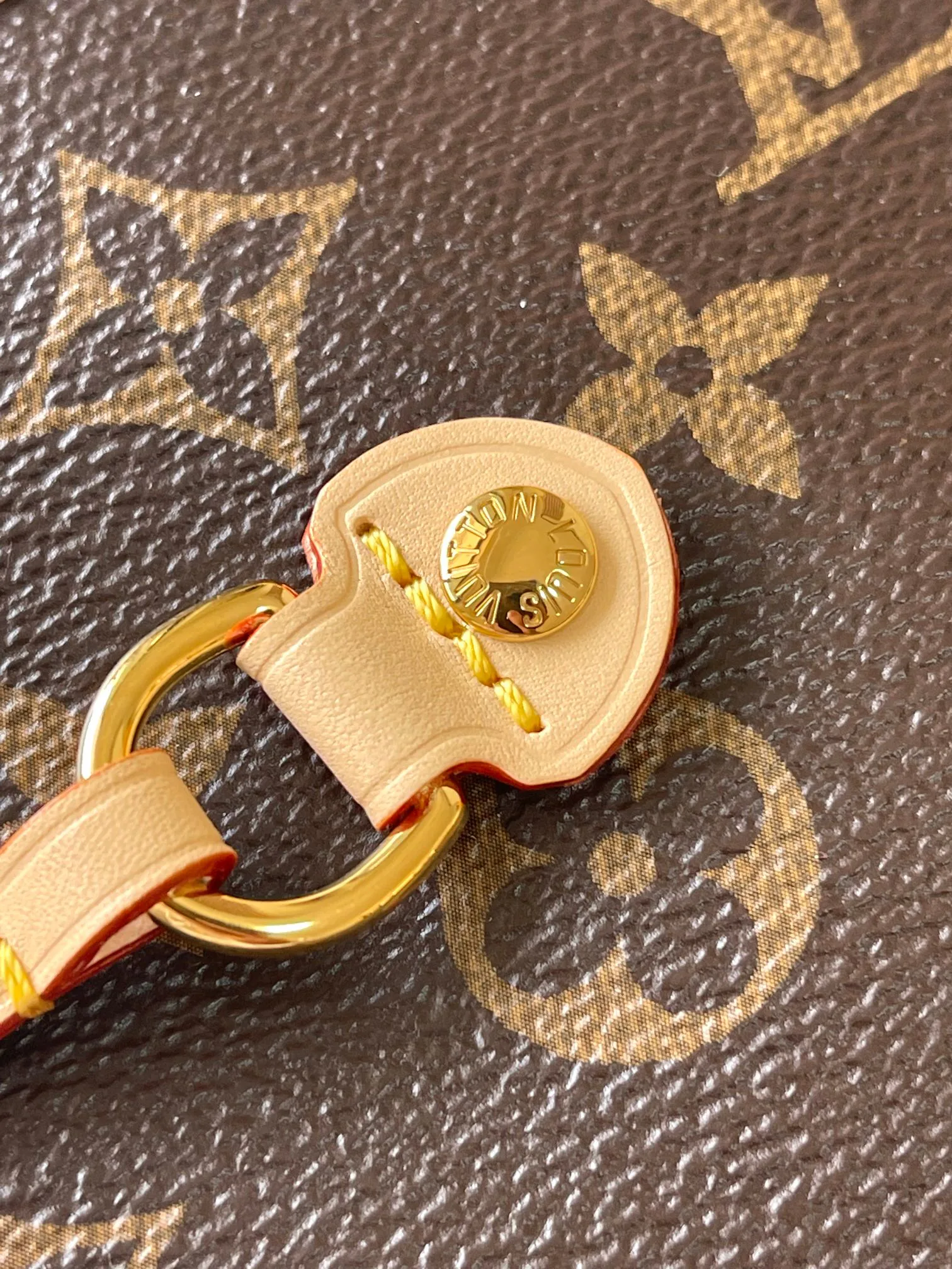 Классические Сумки Женские Louis Vuitton 18153069