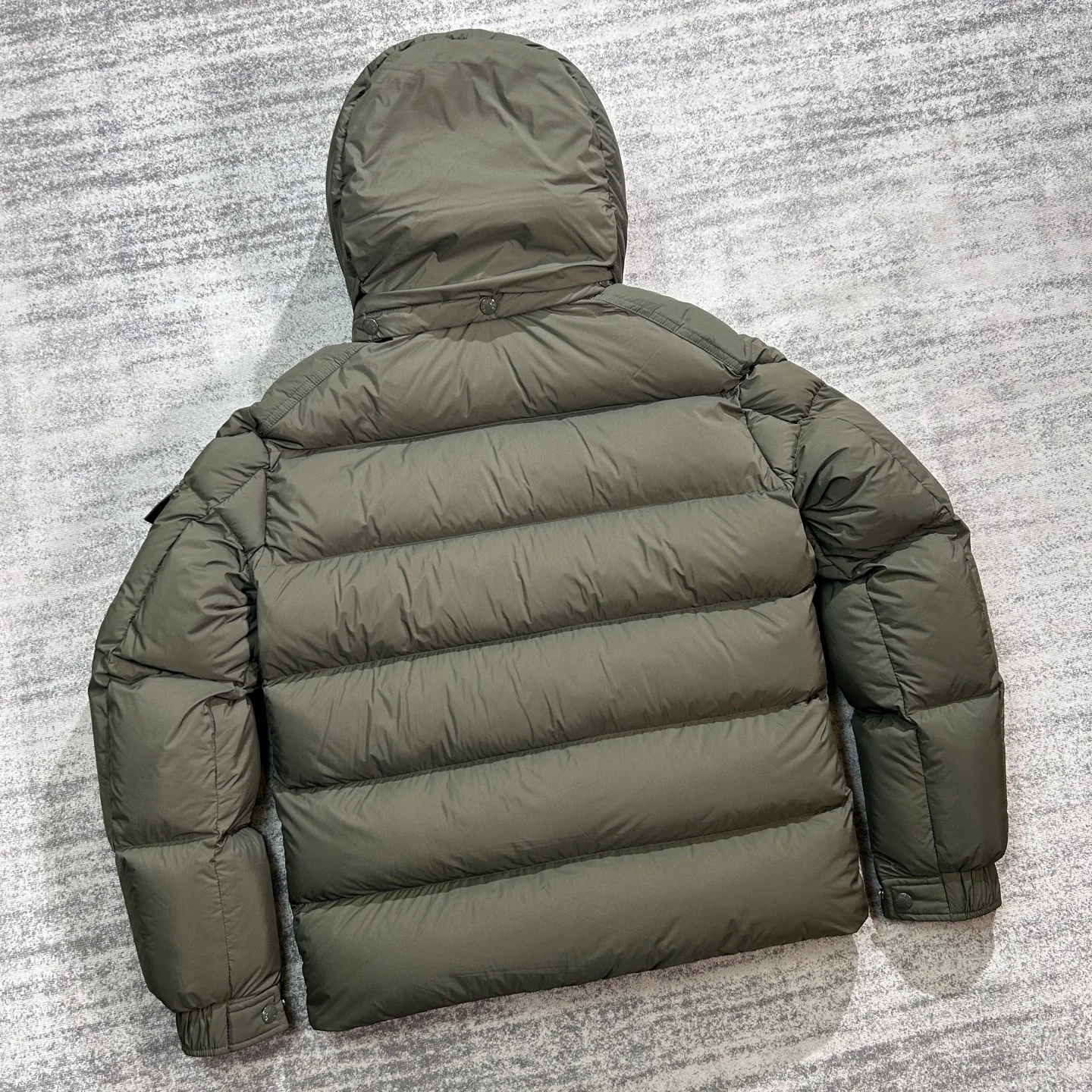 Куртки И Пуховики Женские Moncler 18927167