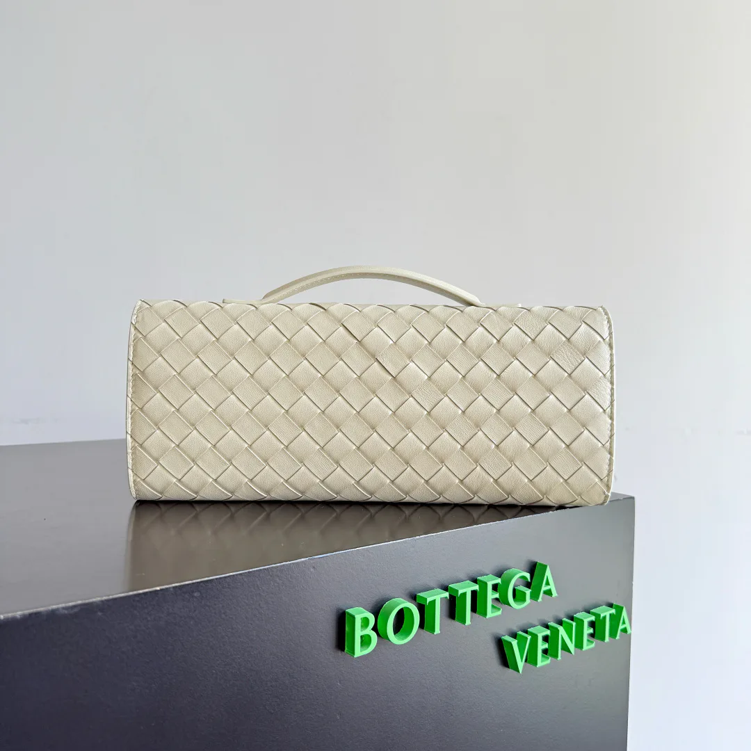 Клатчи Женские Bottega Veneta 11191848