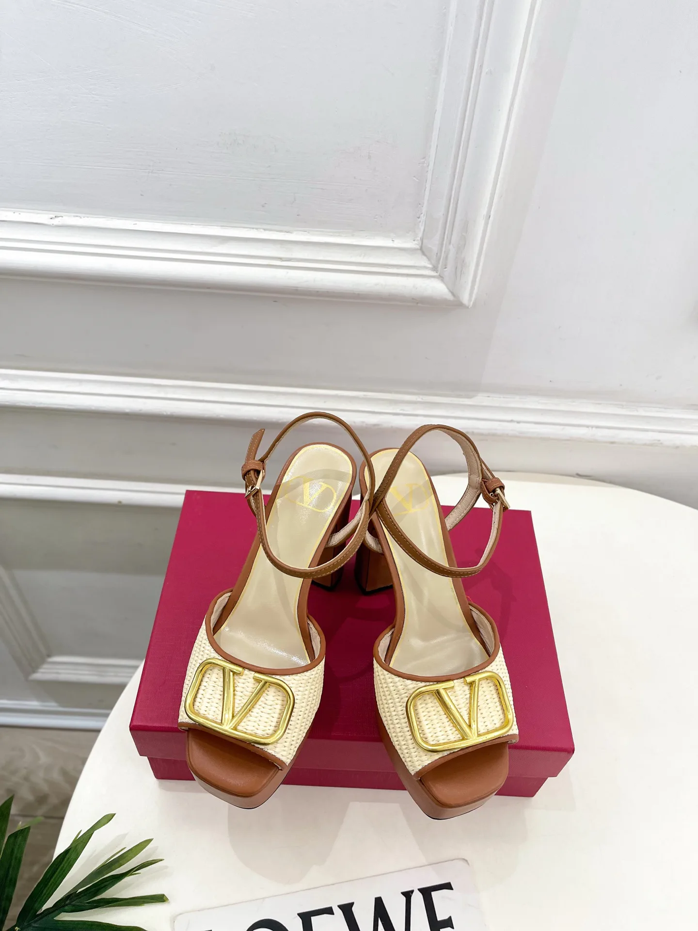 Босоножки Женские Valentino 13085013